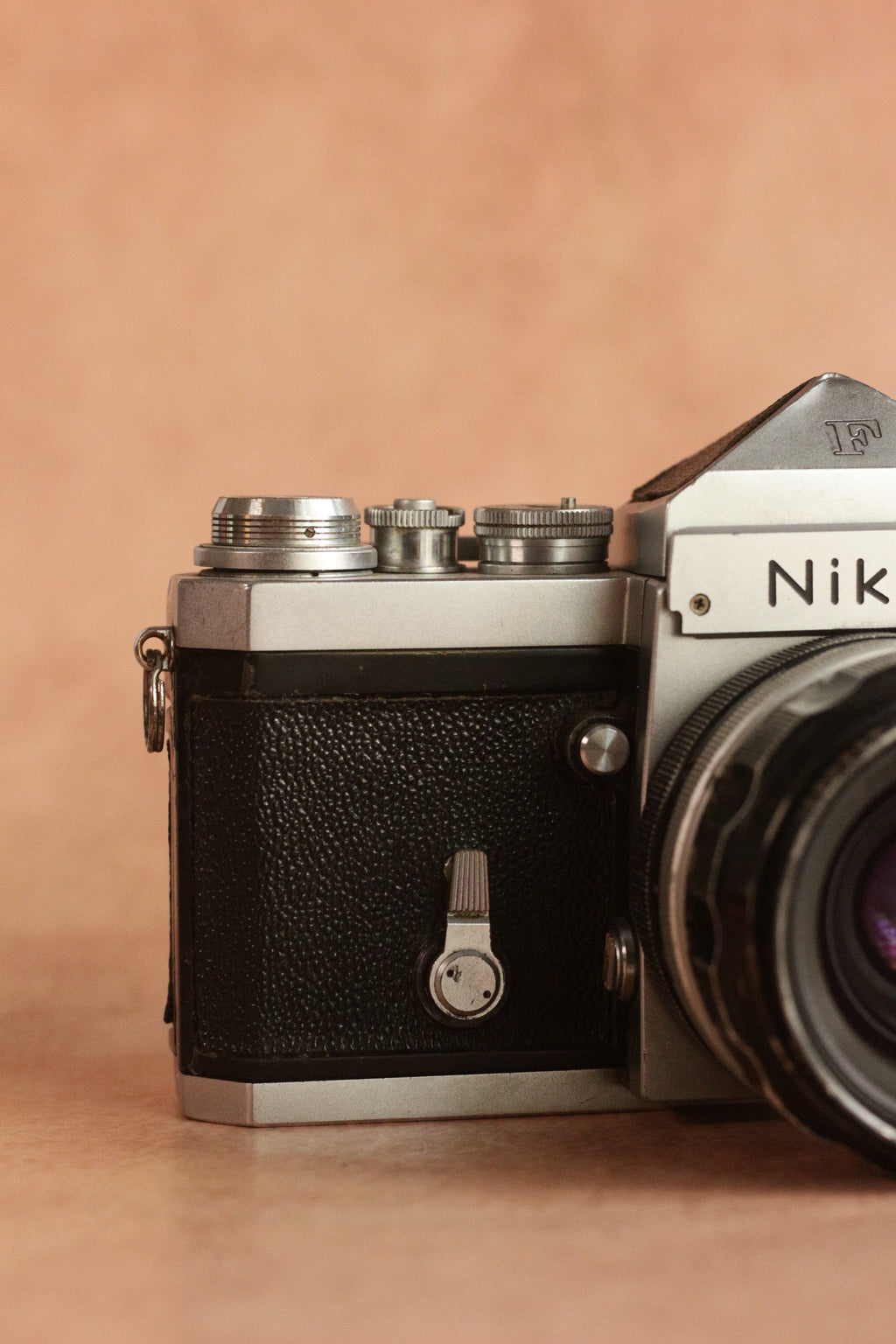 Nikon F + Nikkor-O.C Auto 35mm F2 (non-AI)