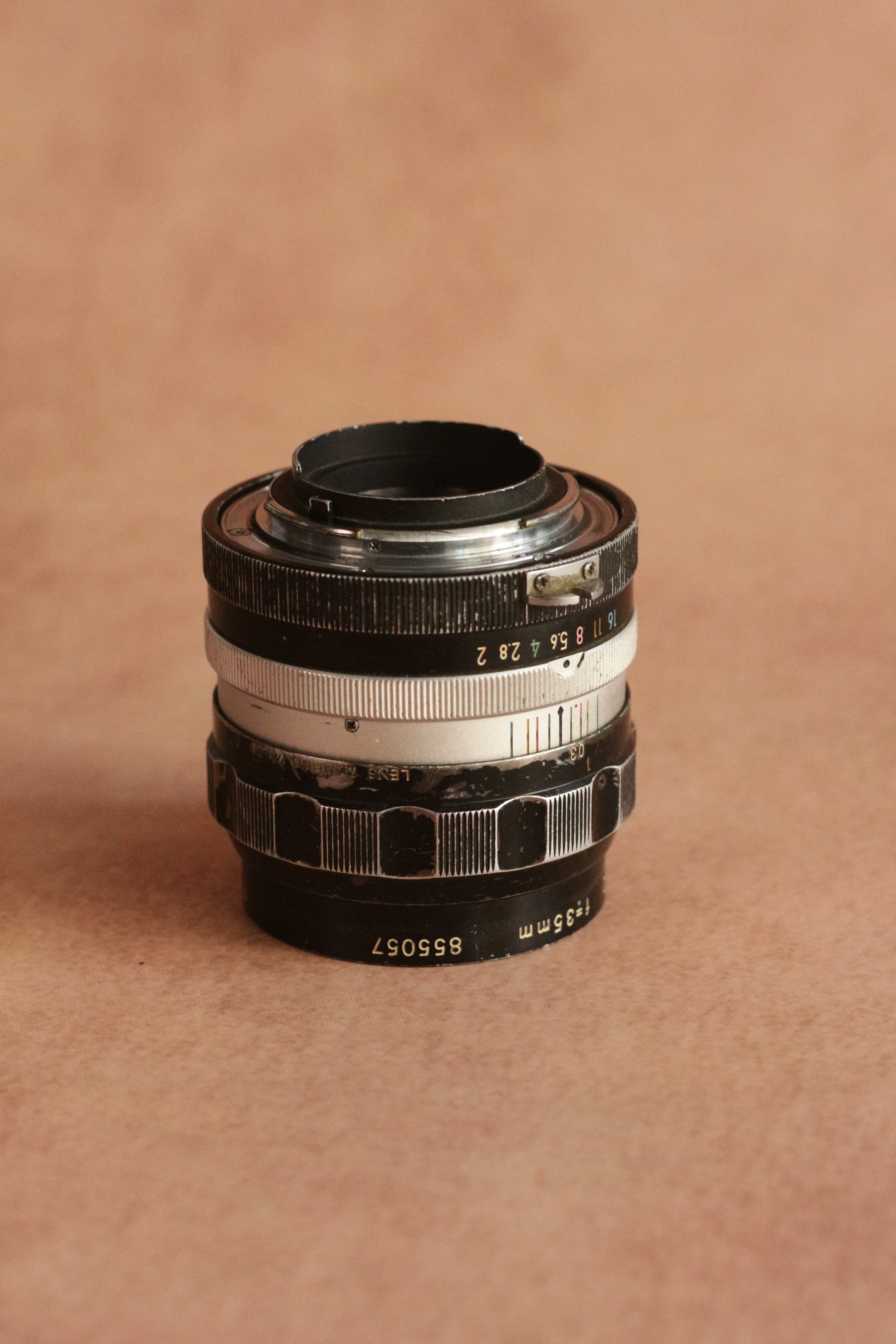 Nikon F + Nikkor-O.C Auto 35mm F2 (non-AI)