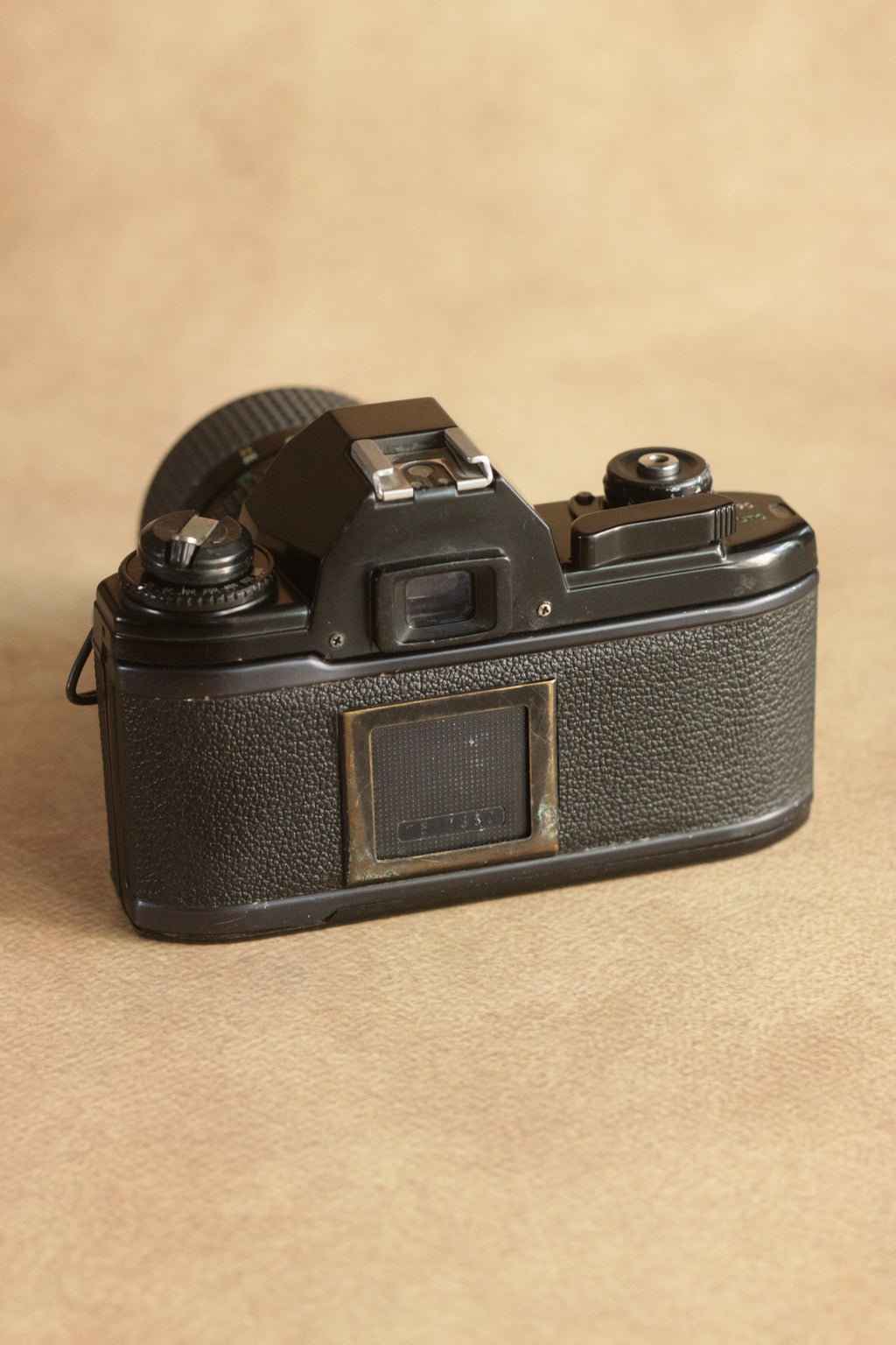 Nikon EM + Nikkor Zoom 35-70mm F3.5-4.8