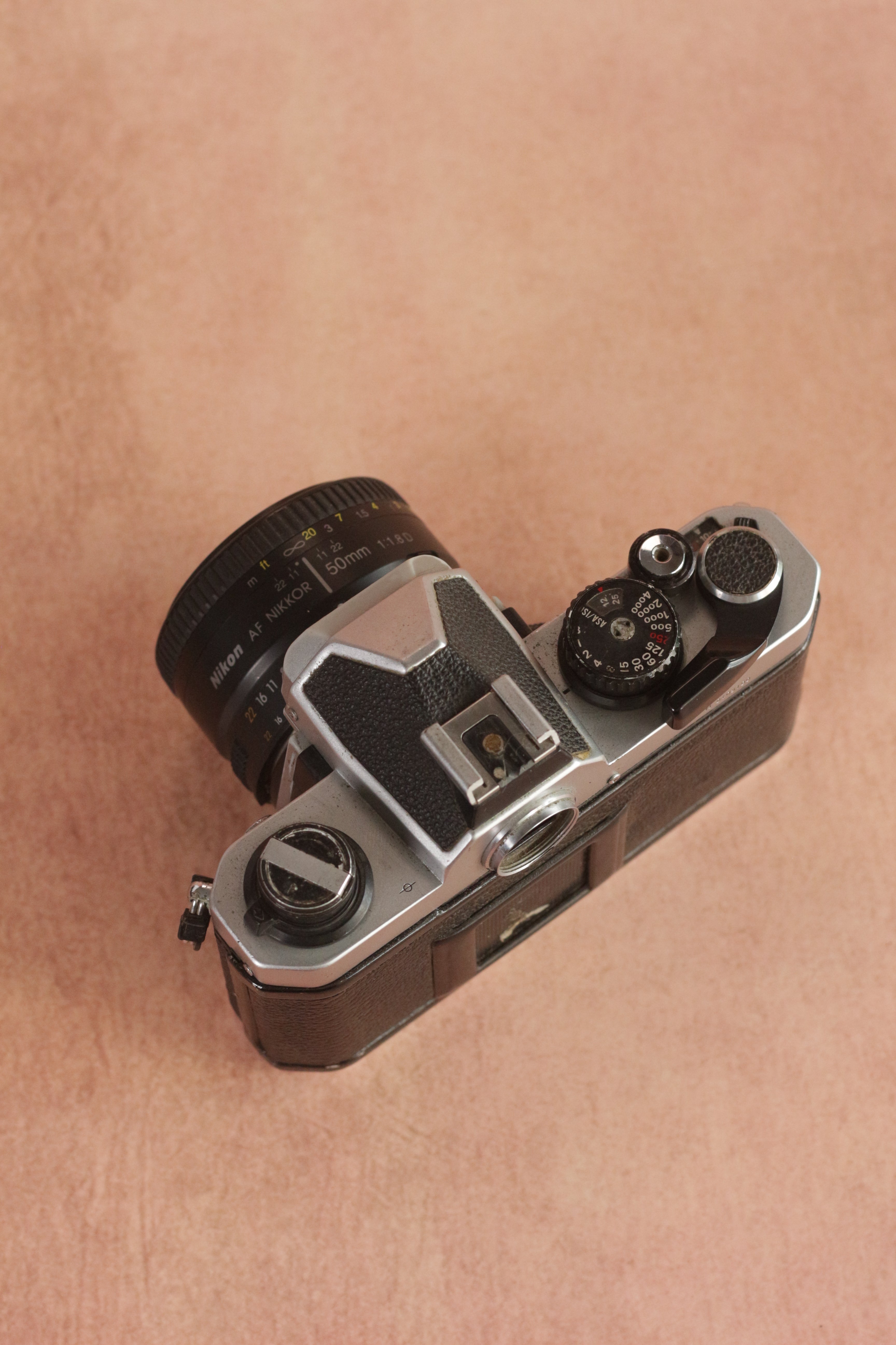 Nikon FM2n + Nikkor AF 50mm f/1.8D