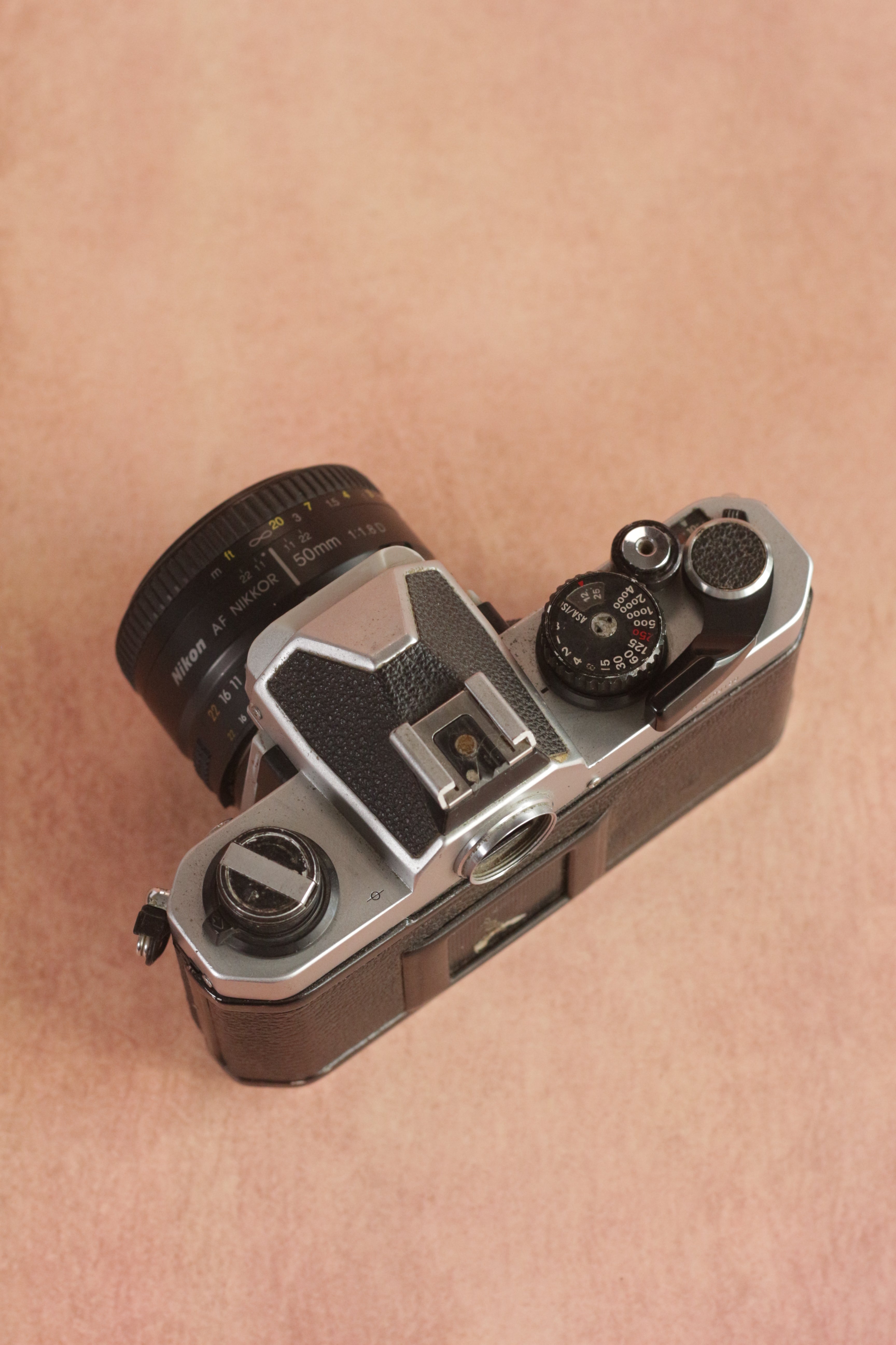 Nikon FM2n + Nikkor AF 50mm f/1.8D