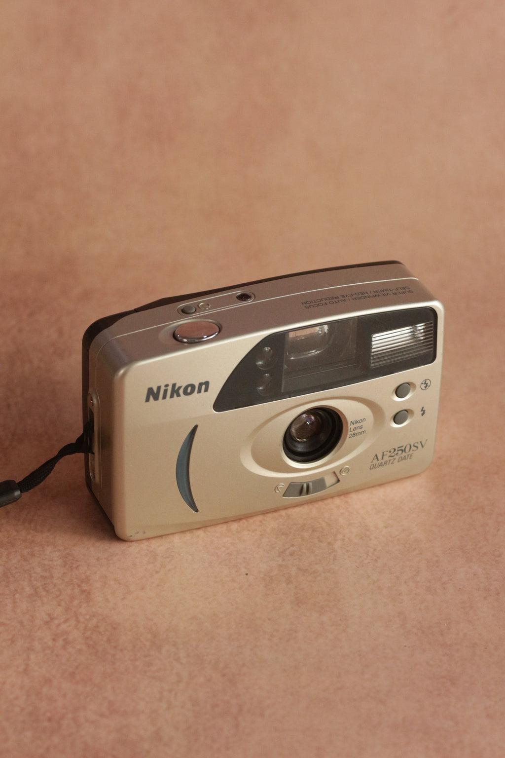 Nikon AF 250SV