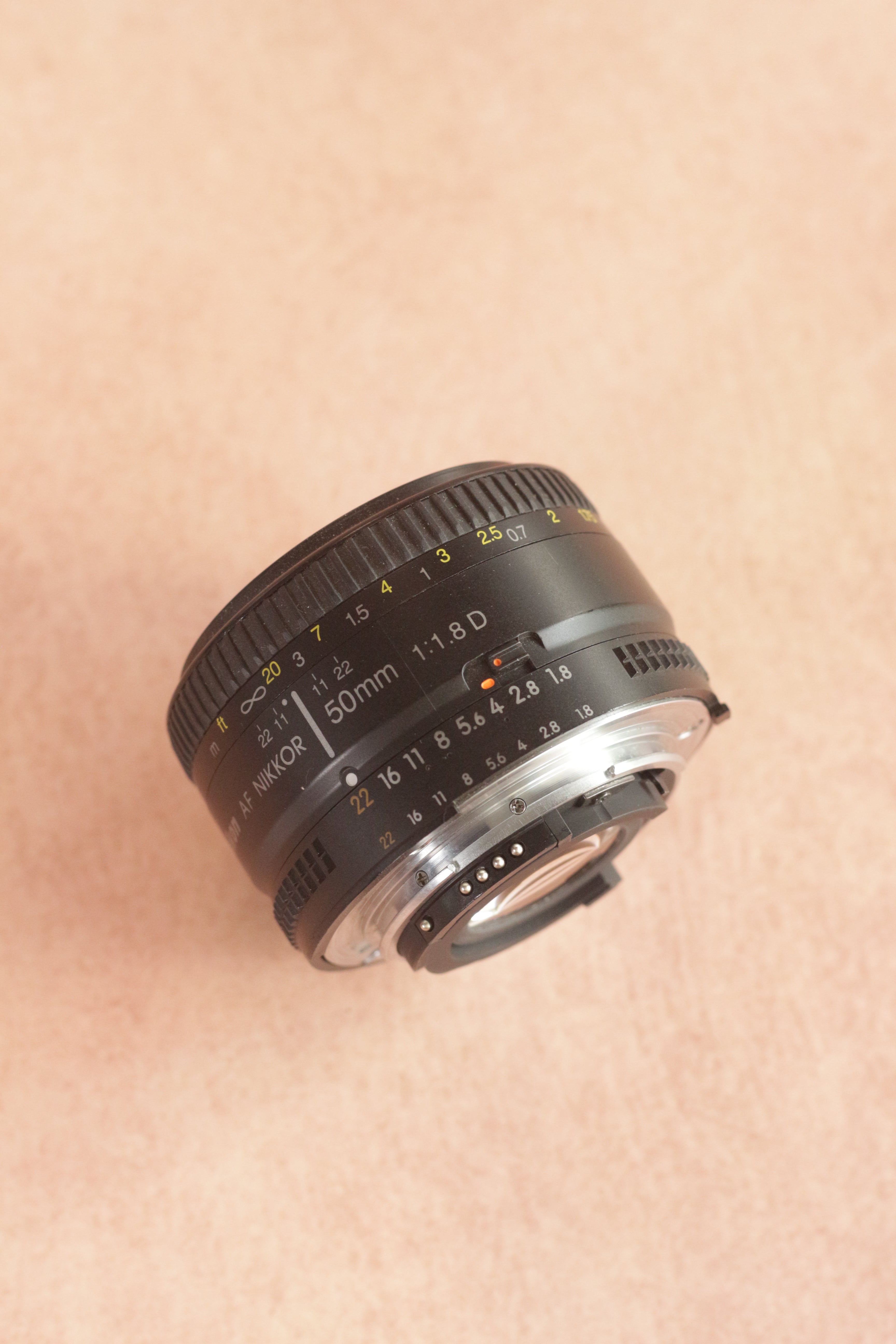 Nikon FM2n + Nikkor AF 50mm f/1.8D