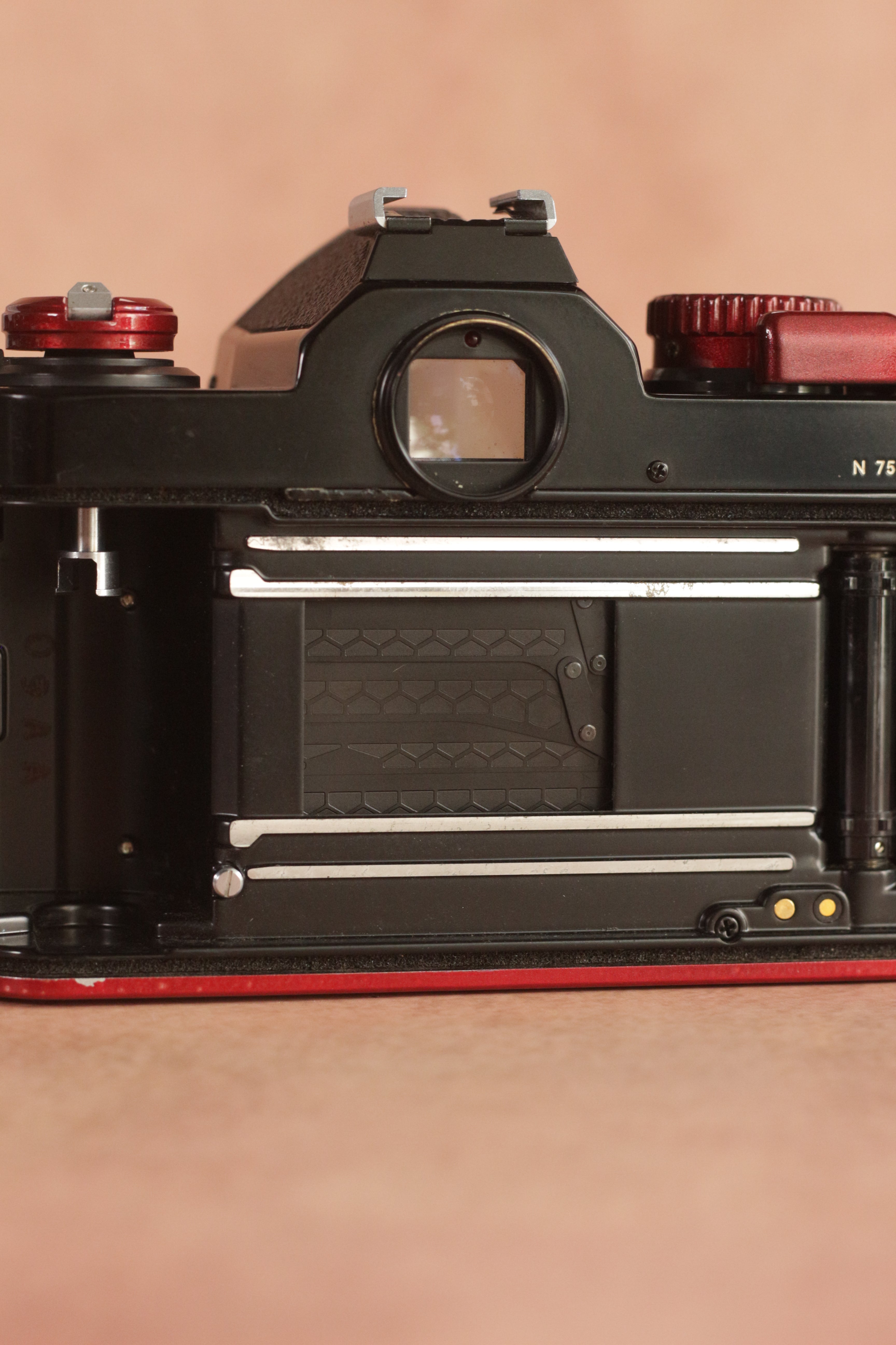 Nikon FM2n - Custom Red Paint