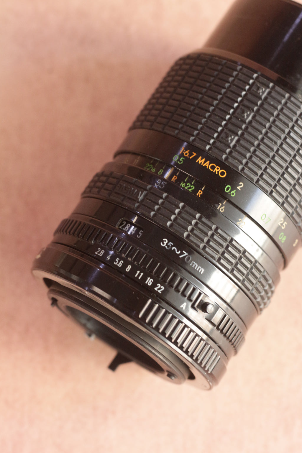 Sigma Standard Zoom 35-70mm F2.8-F4 - FD mount