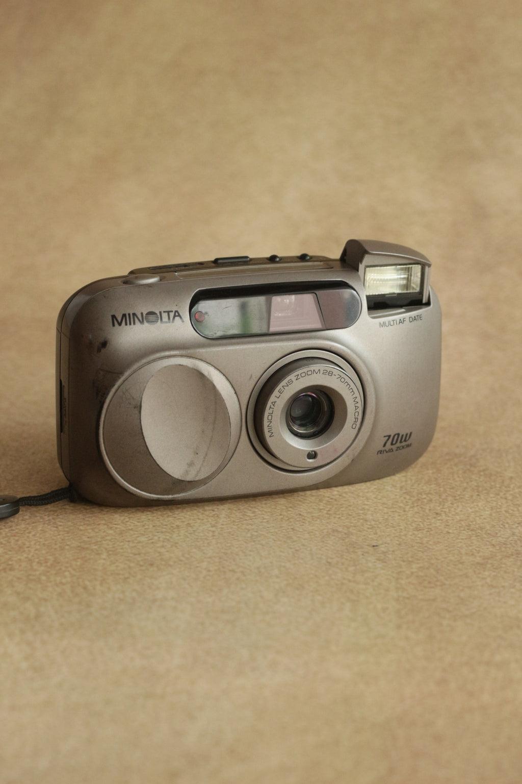 Minolta Riva Zoom 70W