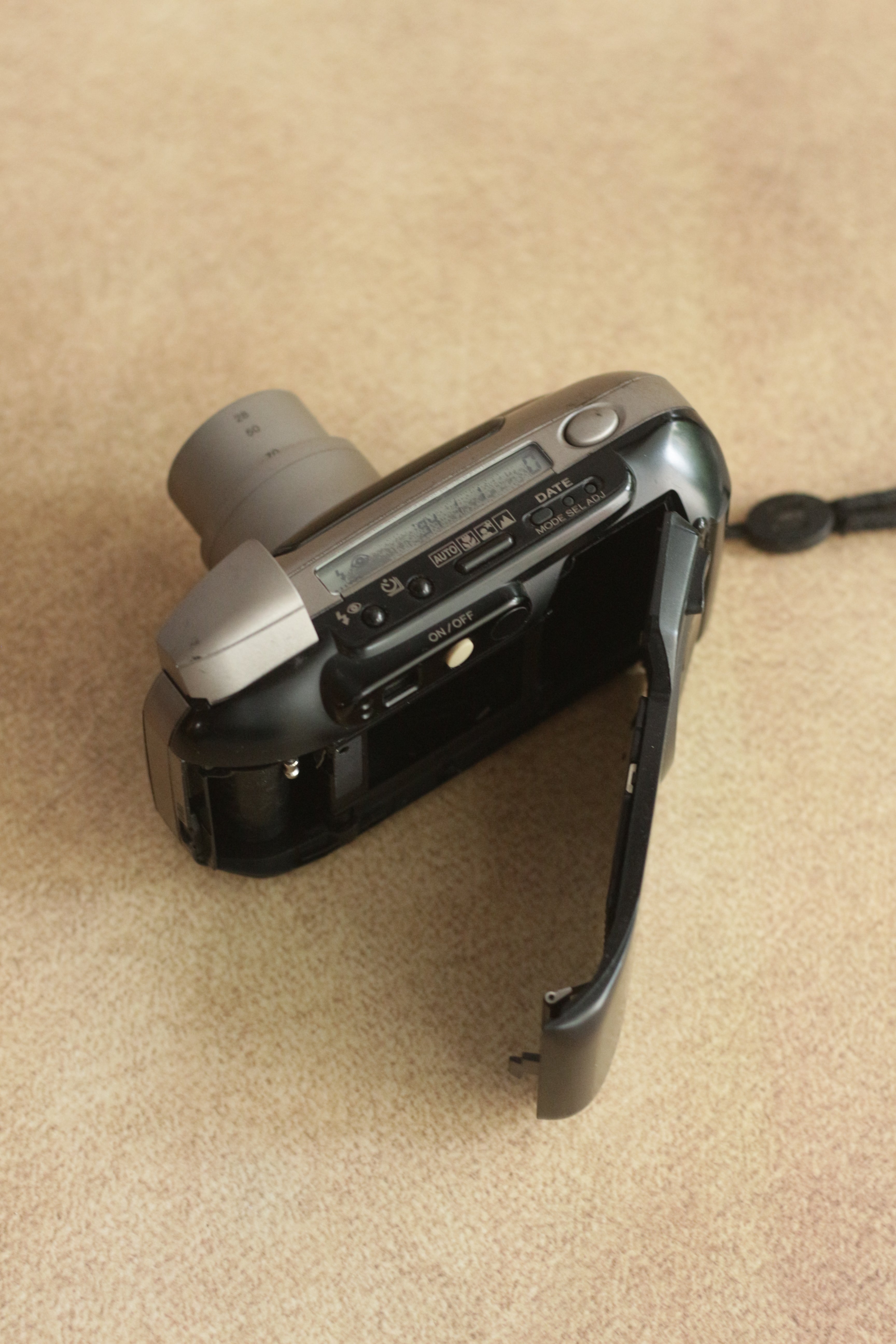 Minolta Riva Zoom 70W