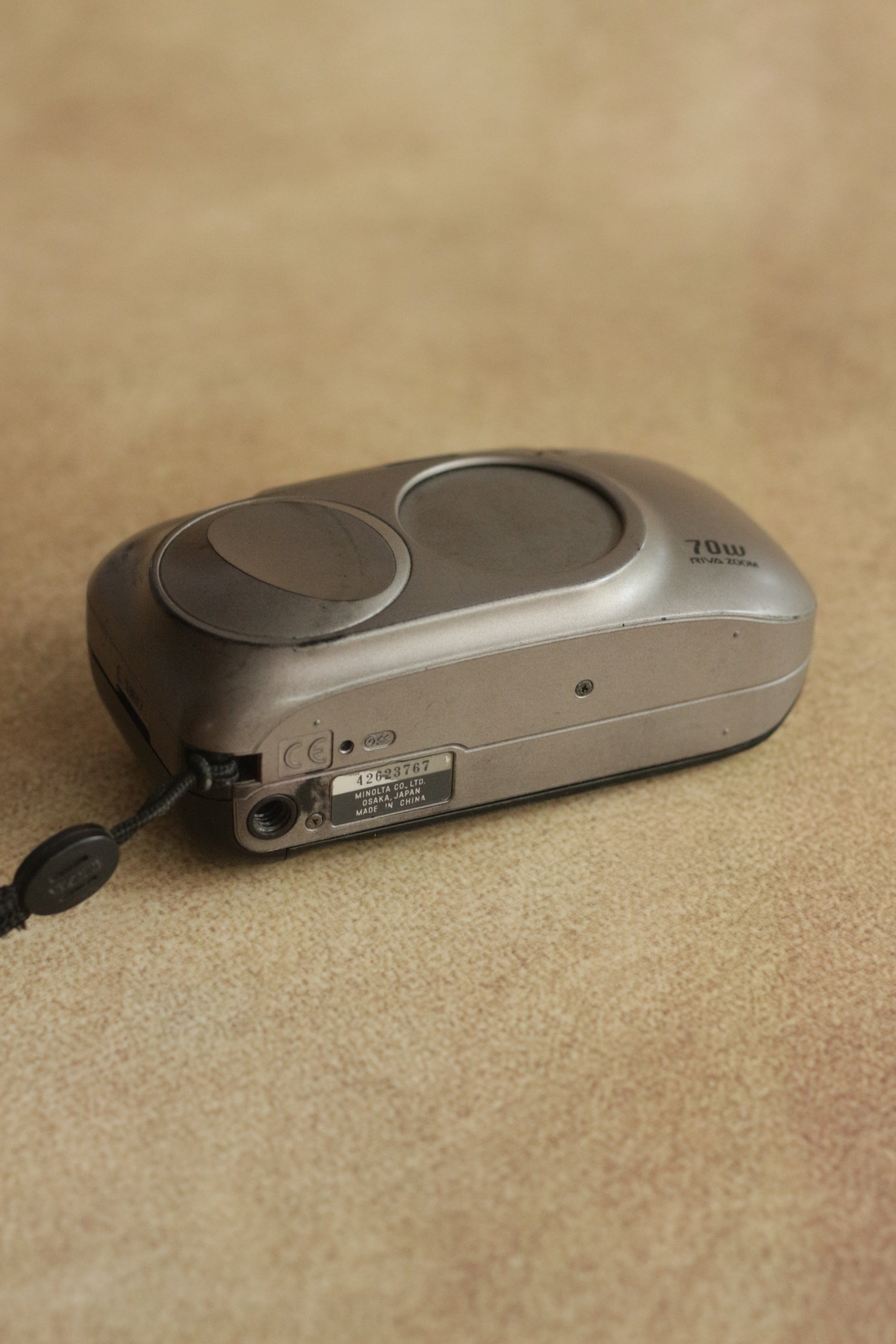 Minolta Riva Zoom 70W
