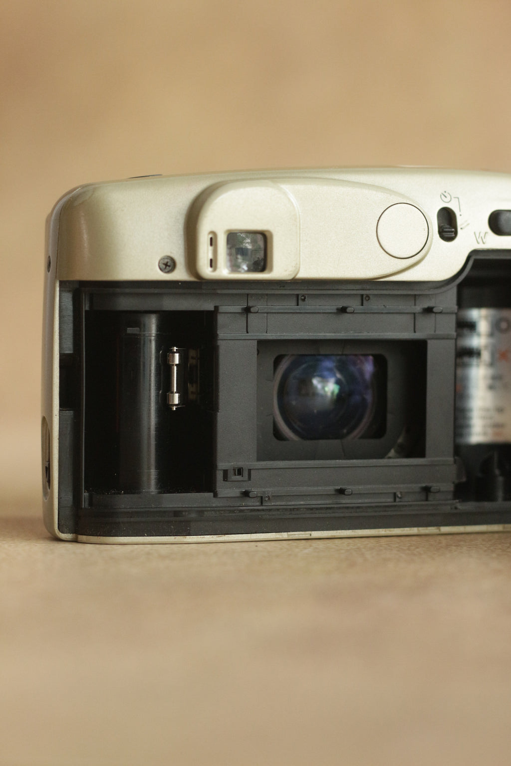 Yashica EZS Zoom 105