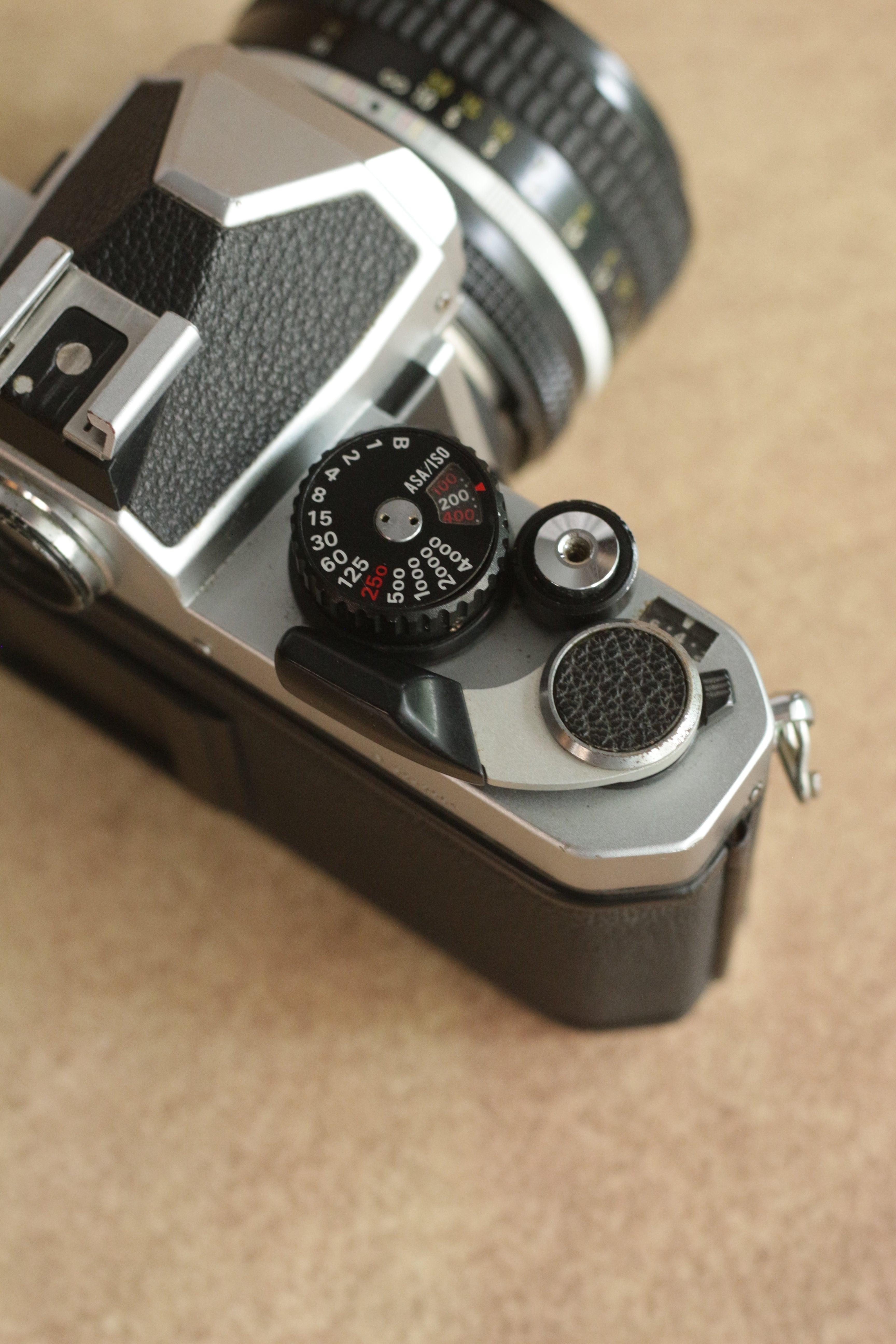 Nikon FM2n + Nikkor AI-S 50mm F1.4