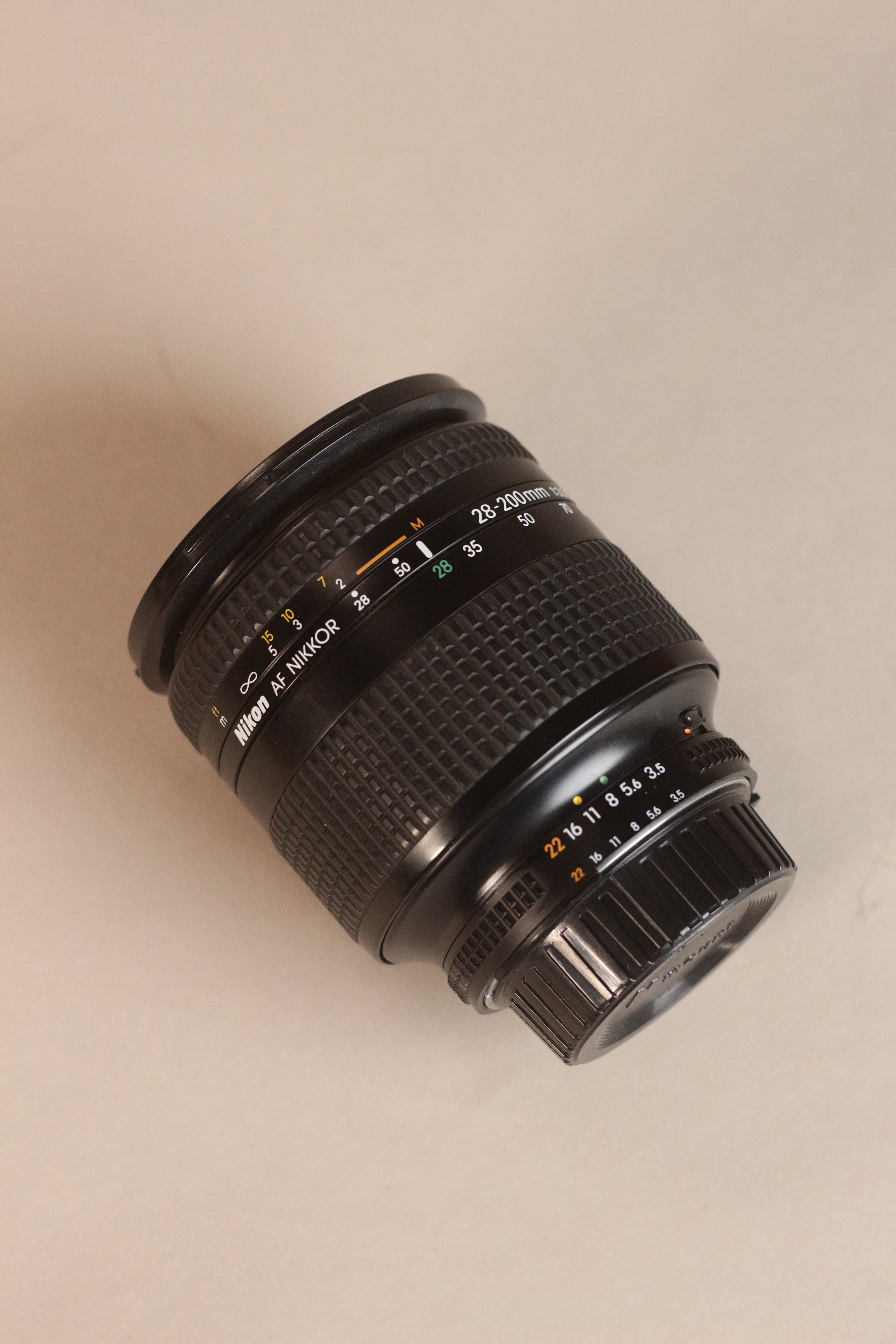 Nikon AF Nikkor 28-200mm f/3.5-5.6D