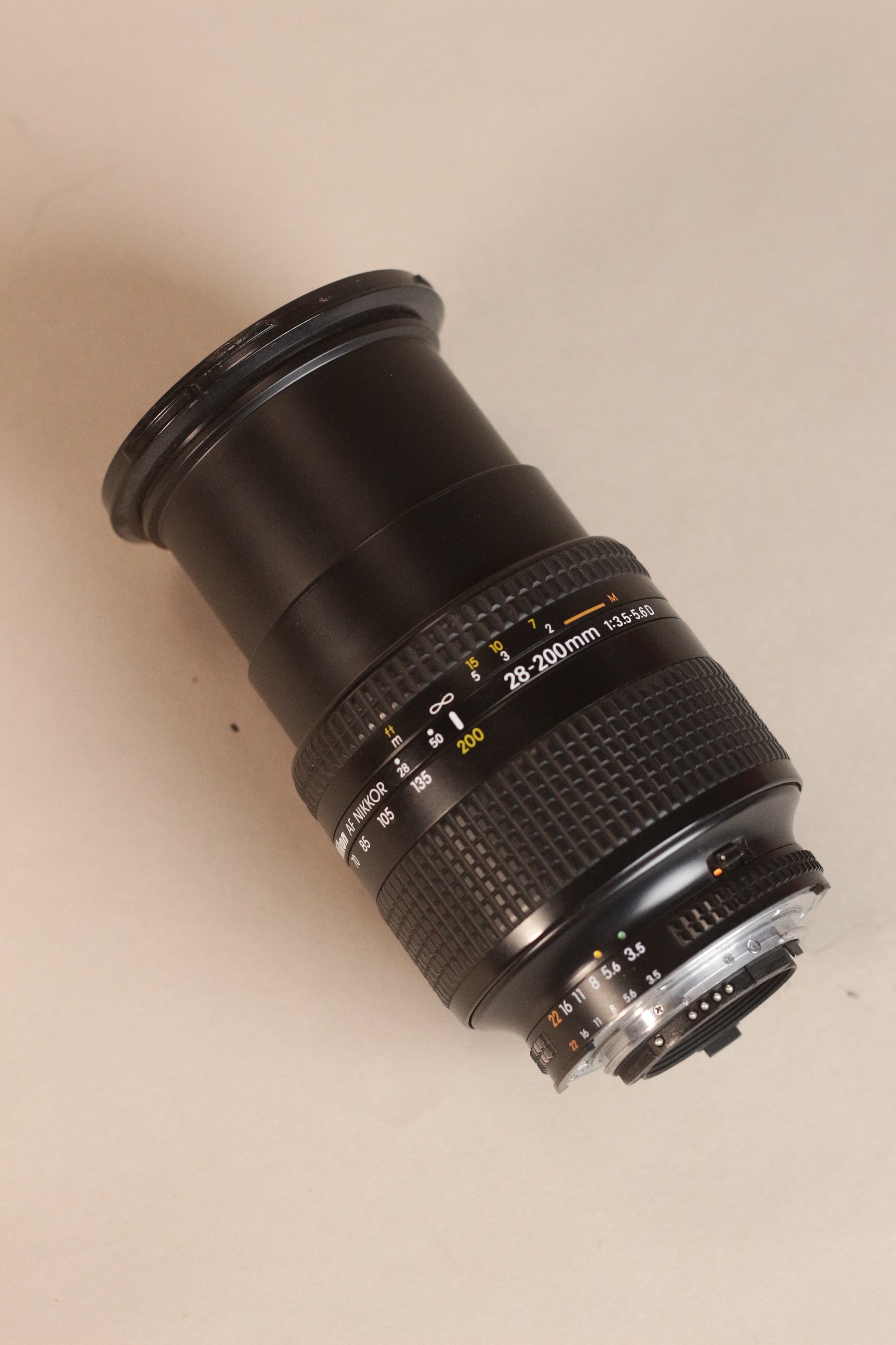 Nikon AF Nikkor 28-200mm f/3.5-5.6D