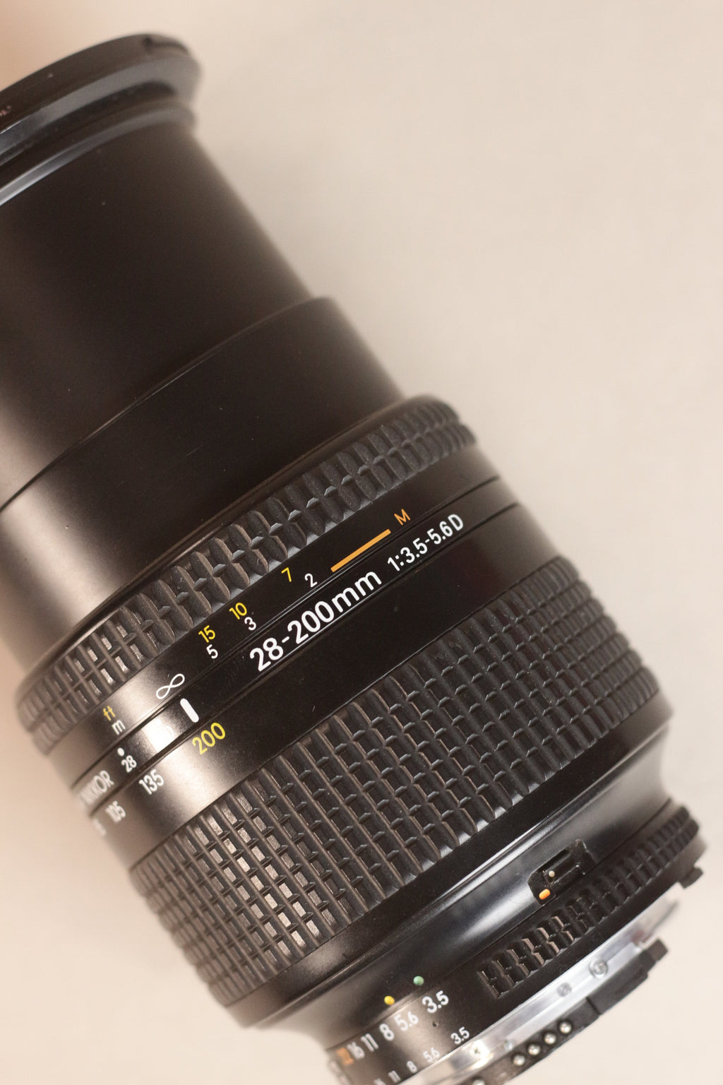 Nikon AF Nikkor 28-200mm f/3.5-5.6D