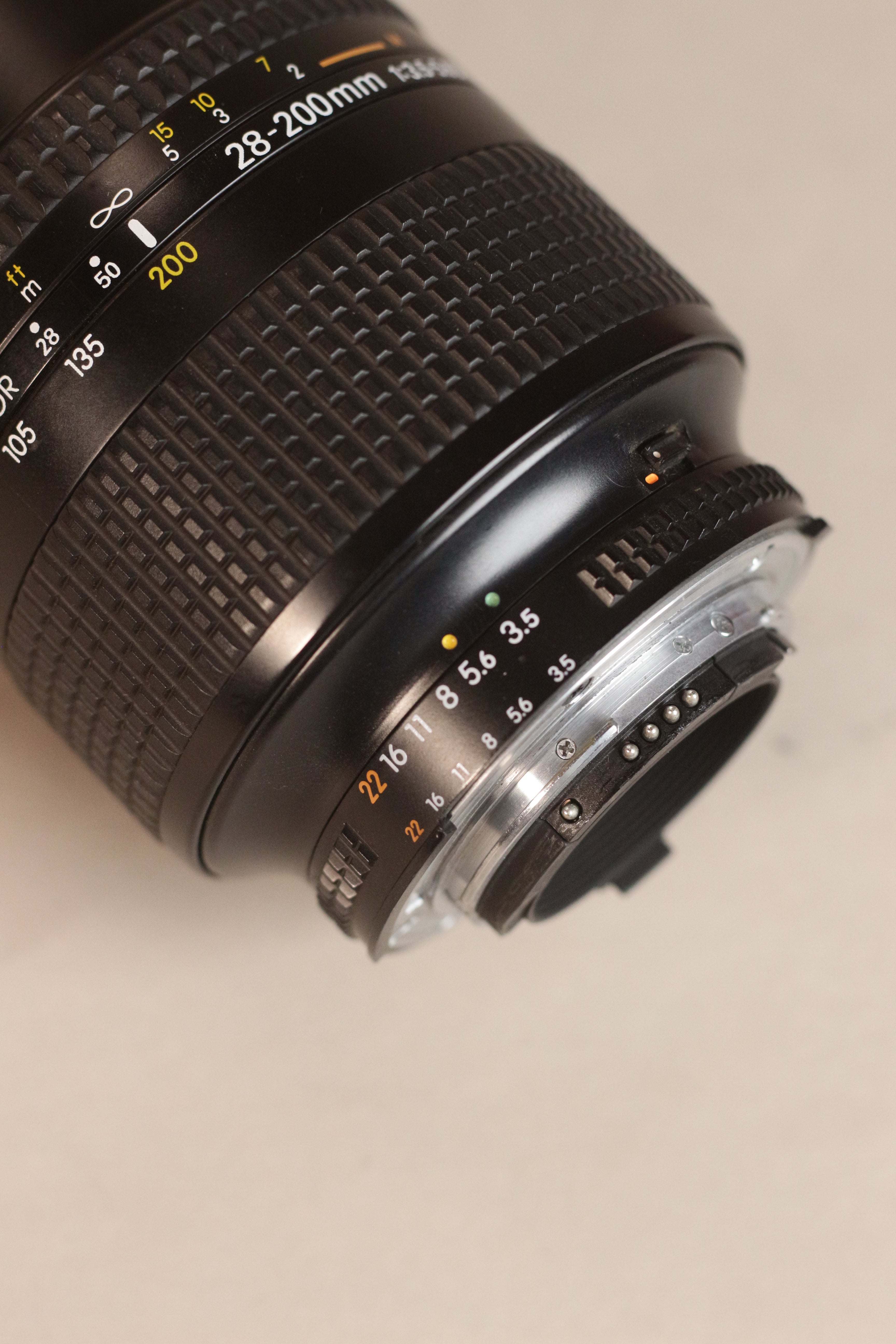 Nikon AF Nikkor 28-200mm f/3.5-5.6D