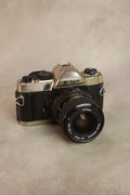 Nikon FM10 + Zoom-Nikkor 35-70mm