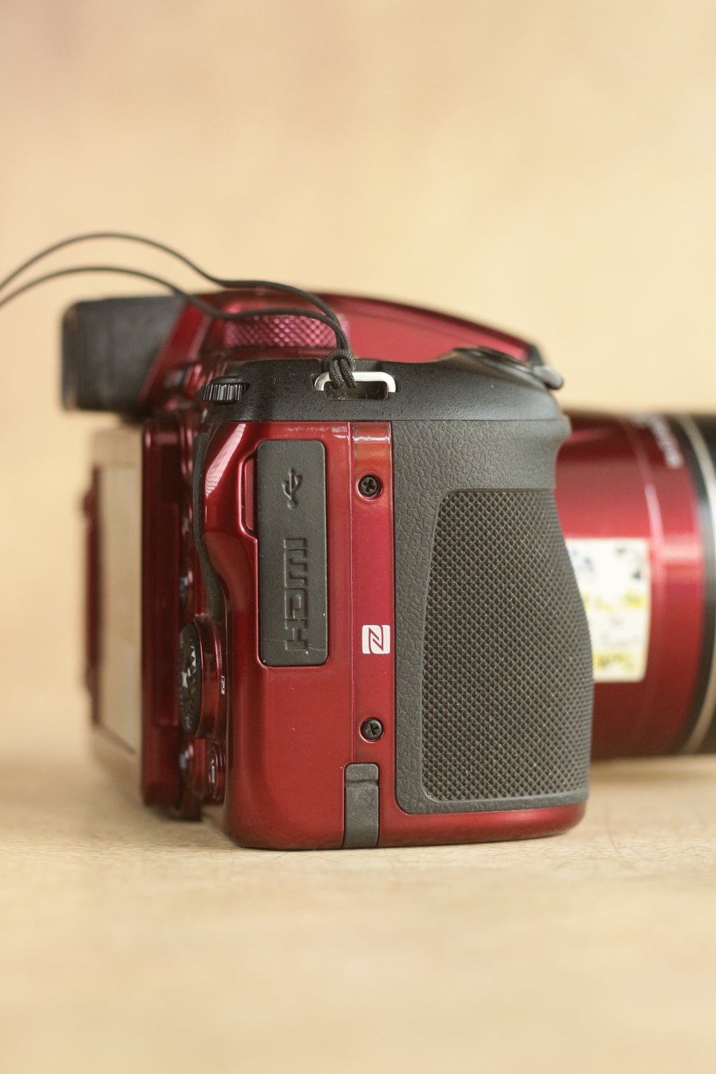 Nikon Coolpix B700 Royal Red