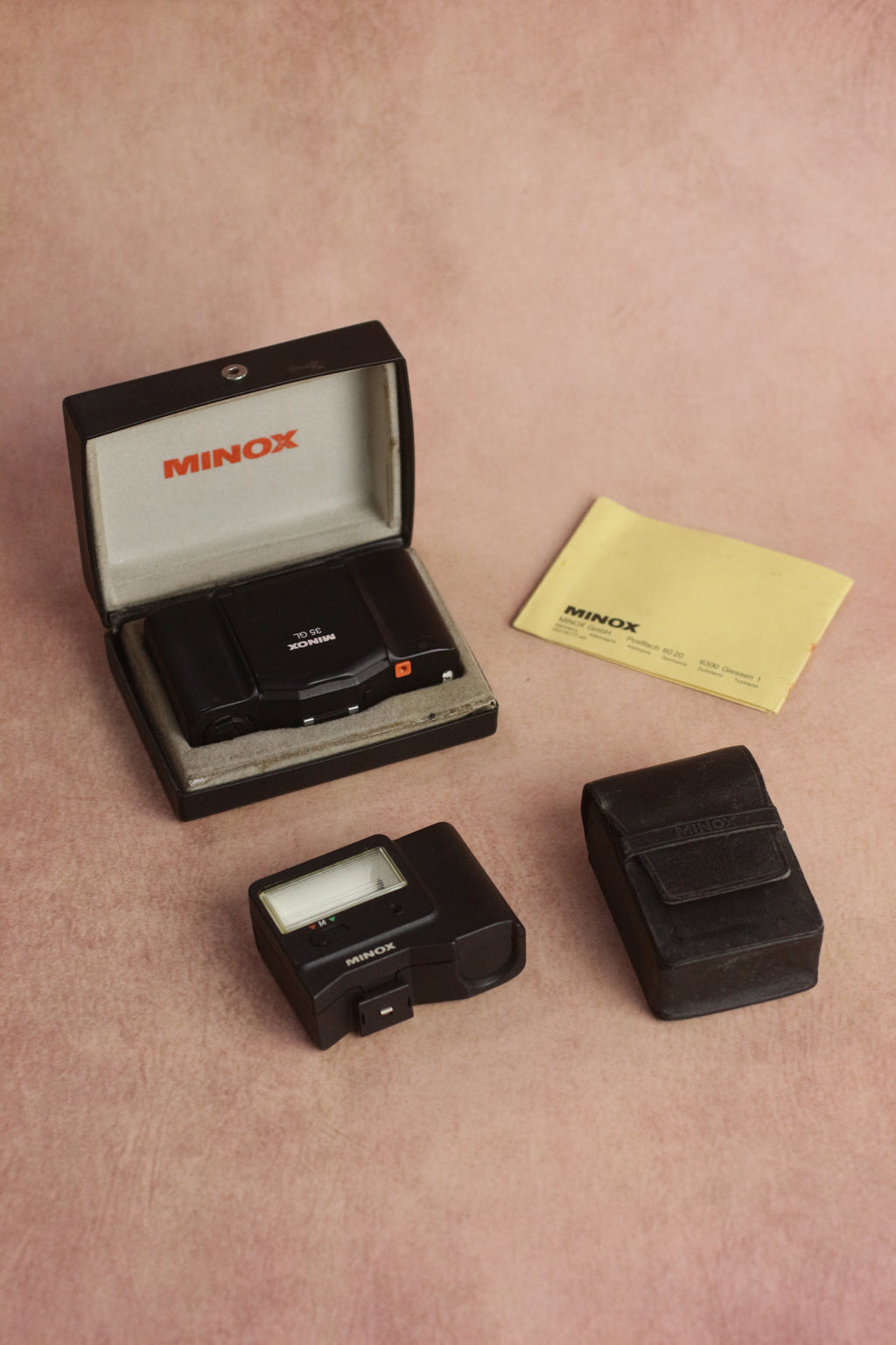 Minox 35 GT + Flash — Display Piece