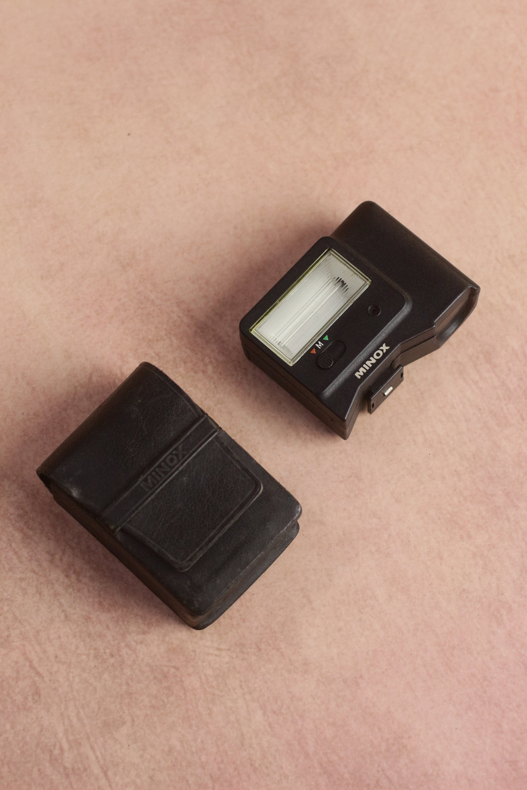 Minox 35 GT + Flash — Display Piece
