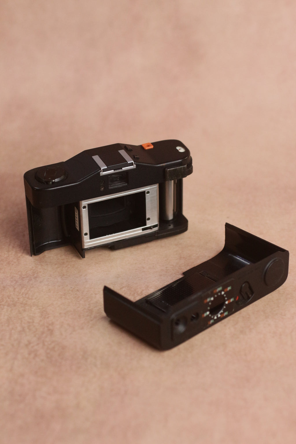 Minox 35 GT + Flash — Display Piece