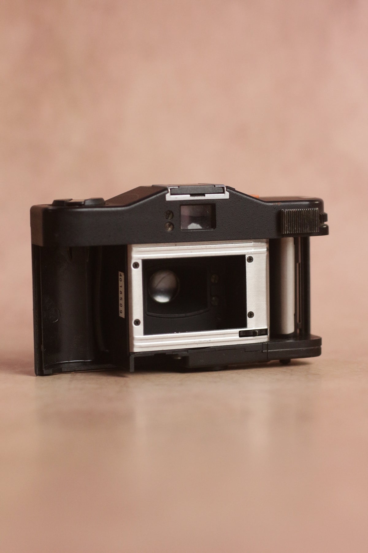 Minox 35 GT + Flash — Display Piece