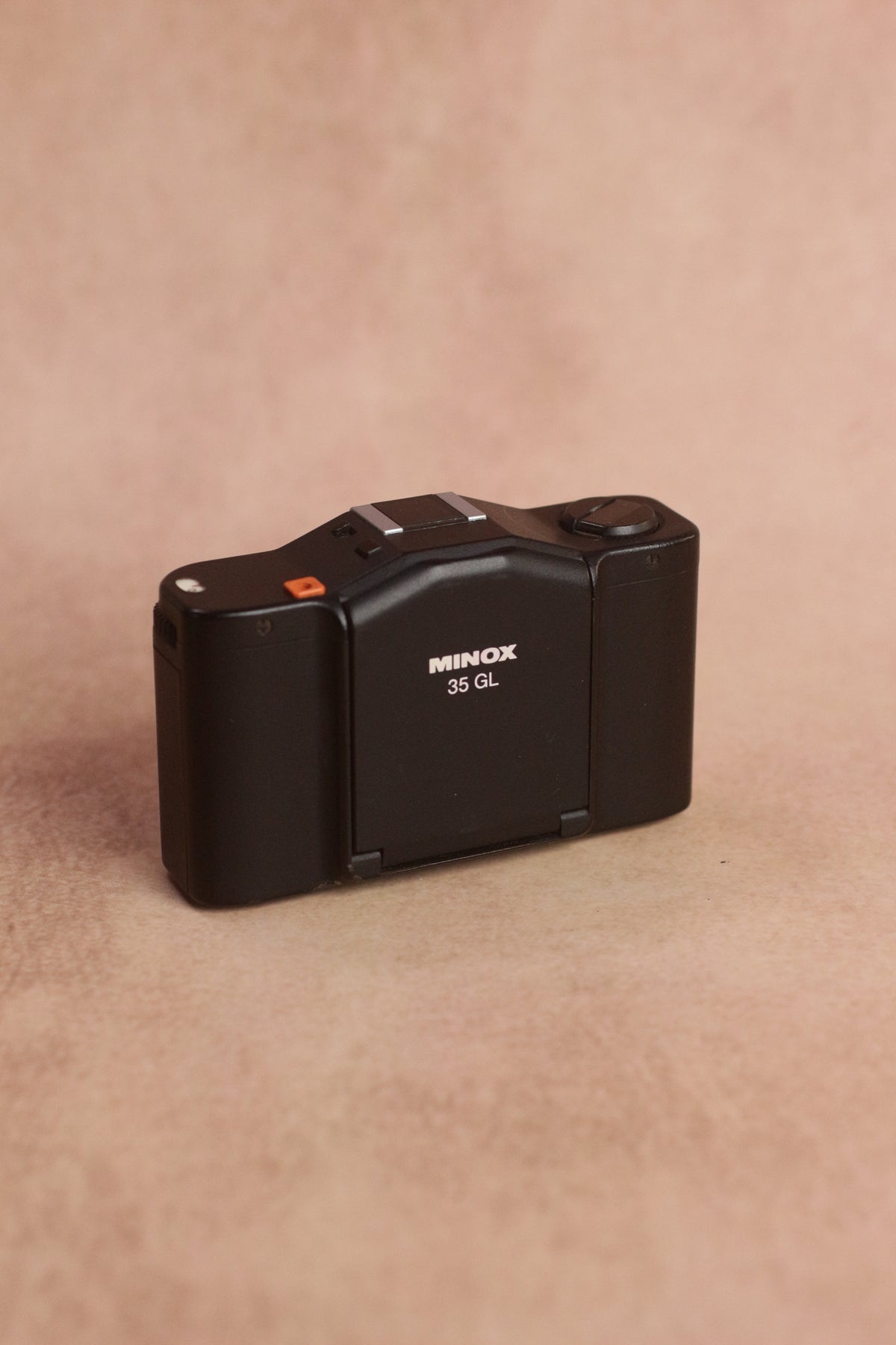 Minox 35 GT + Flash — Display Piece