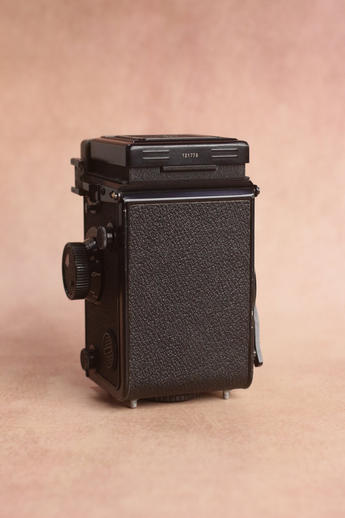Yashica Mat-124G 6x6 TLR