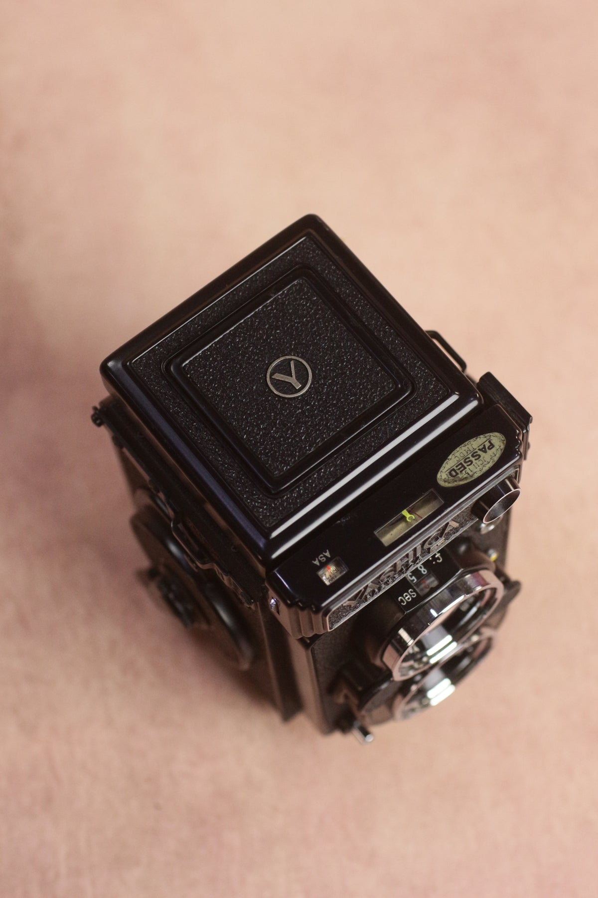 Yashica Mat-124G 6x6 TLR