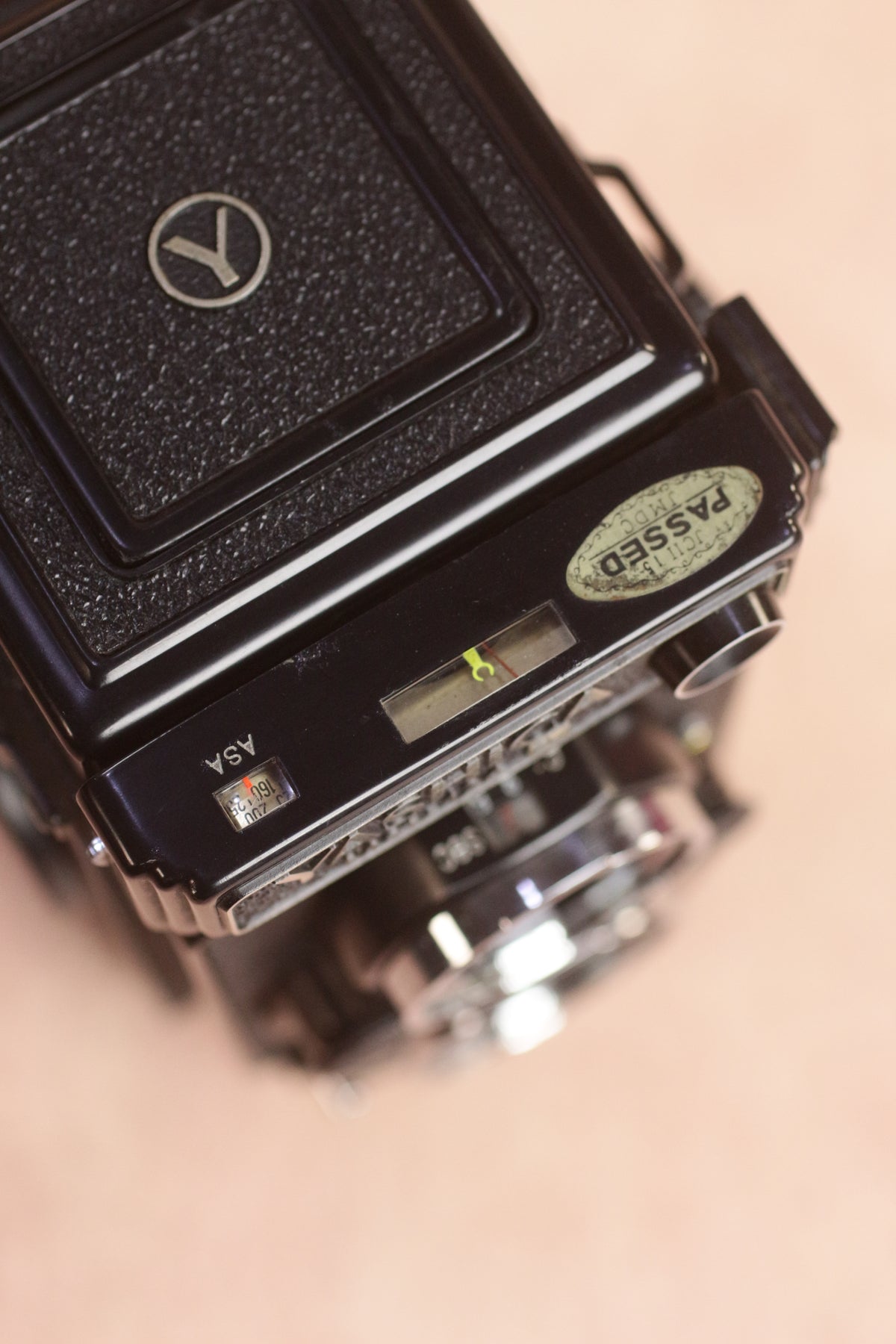 Yashica Mat-124G 6x6 TLR