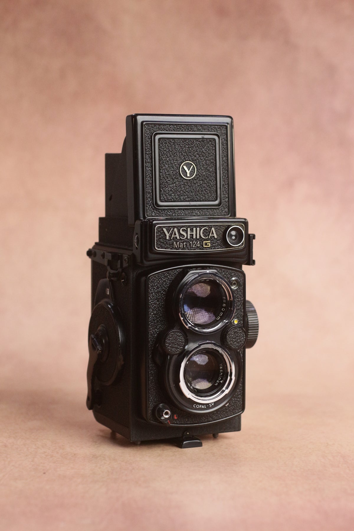 Yashica Mat-124G 6x6 TLR