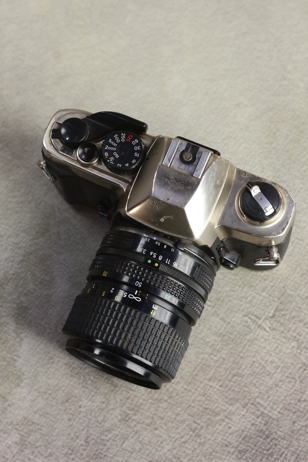 Nikon FM10 + Nikkor 35-70mm Zoom