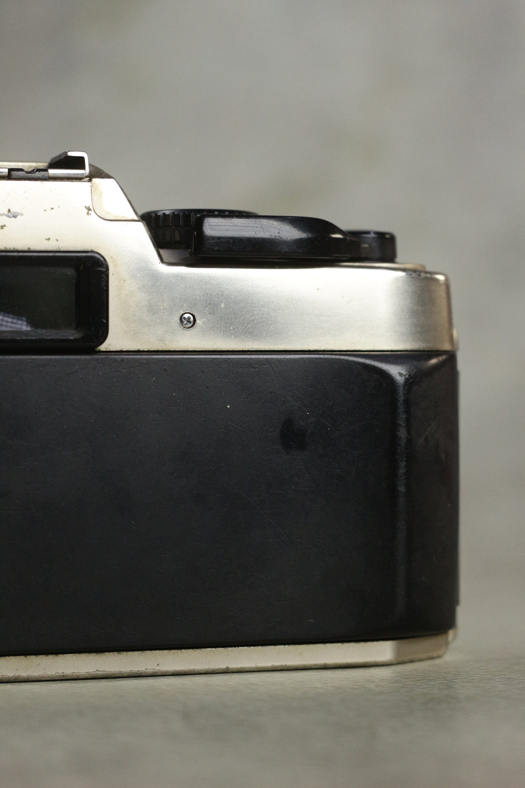 Nikon FM10 + Nikkor 35-70mm Zoom