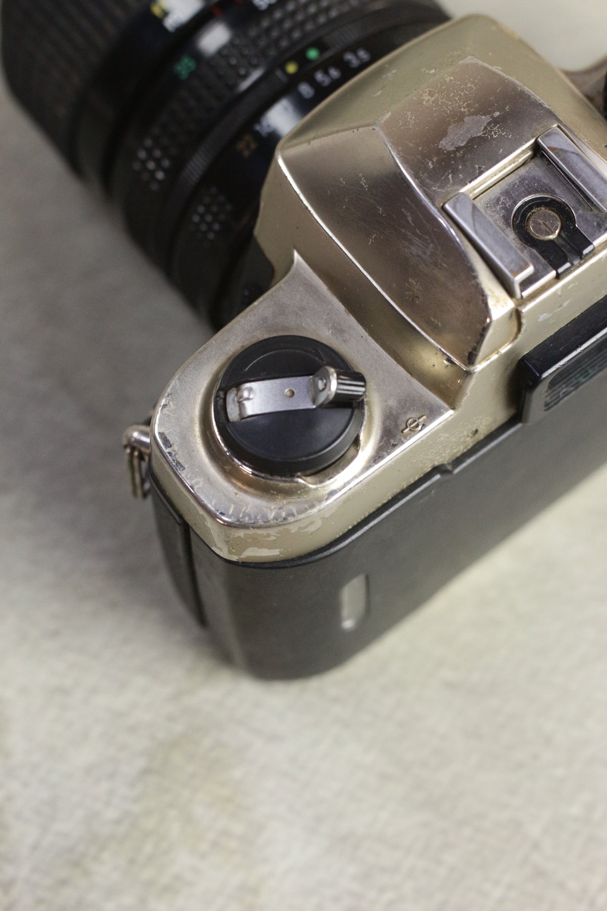 Nikon FM10 + Nikkor 35-70mm Zoom