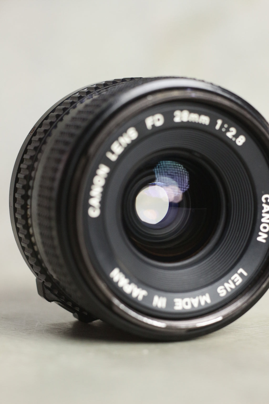 Canon New FD 28mm f/2.8