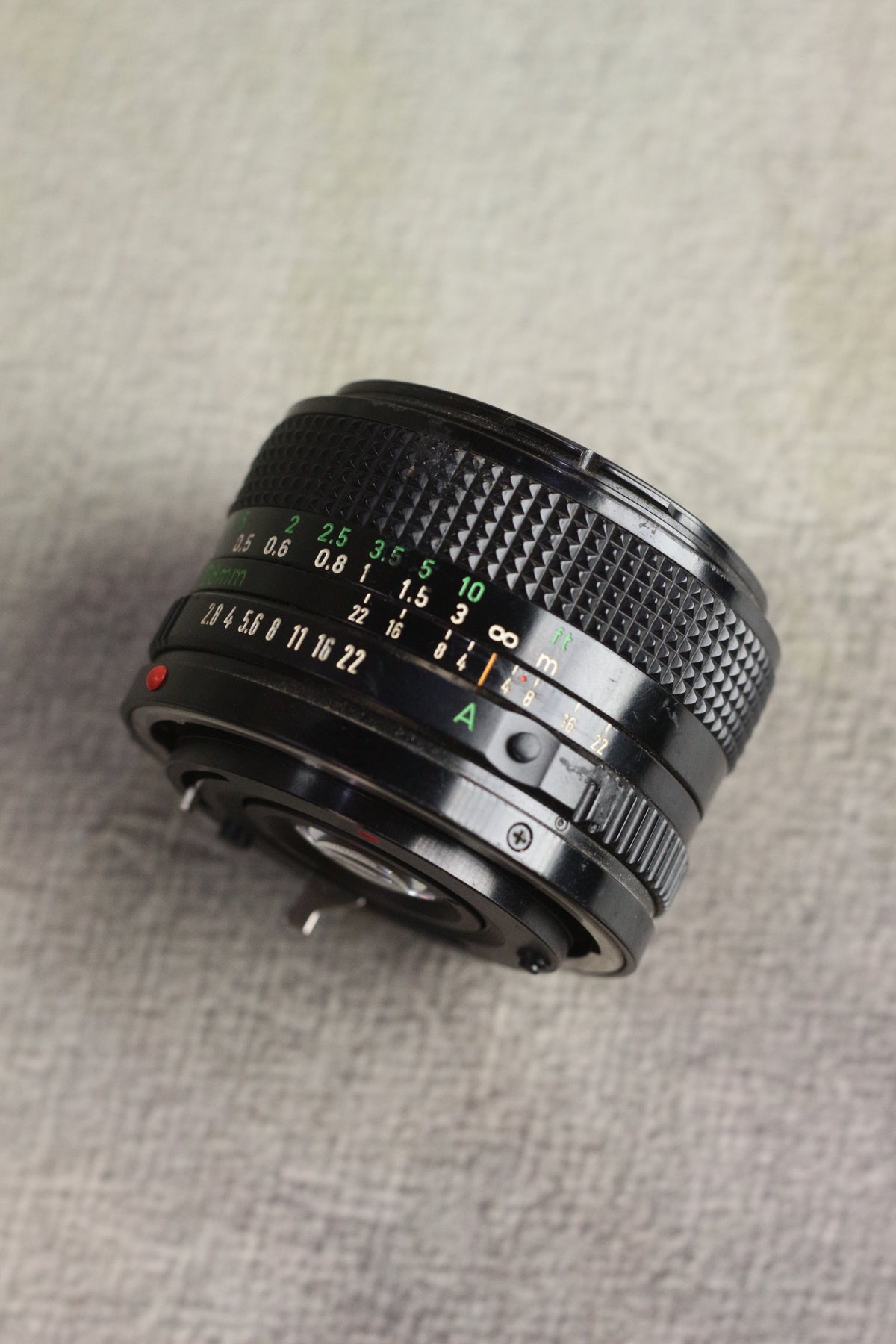 Canon New FD 28mm f/2.8