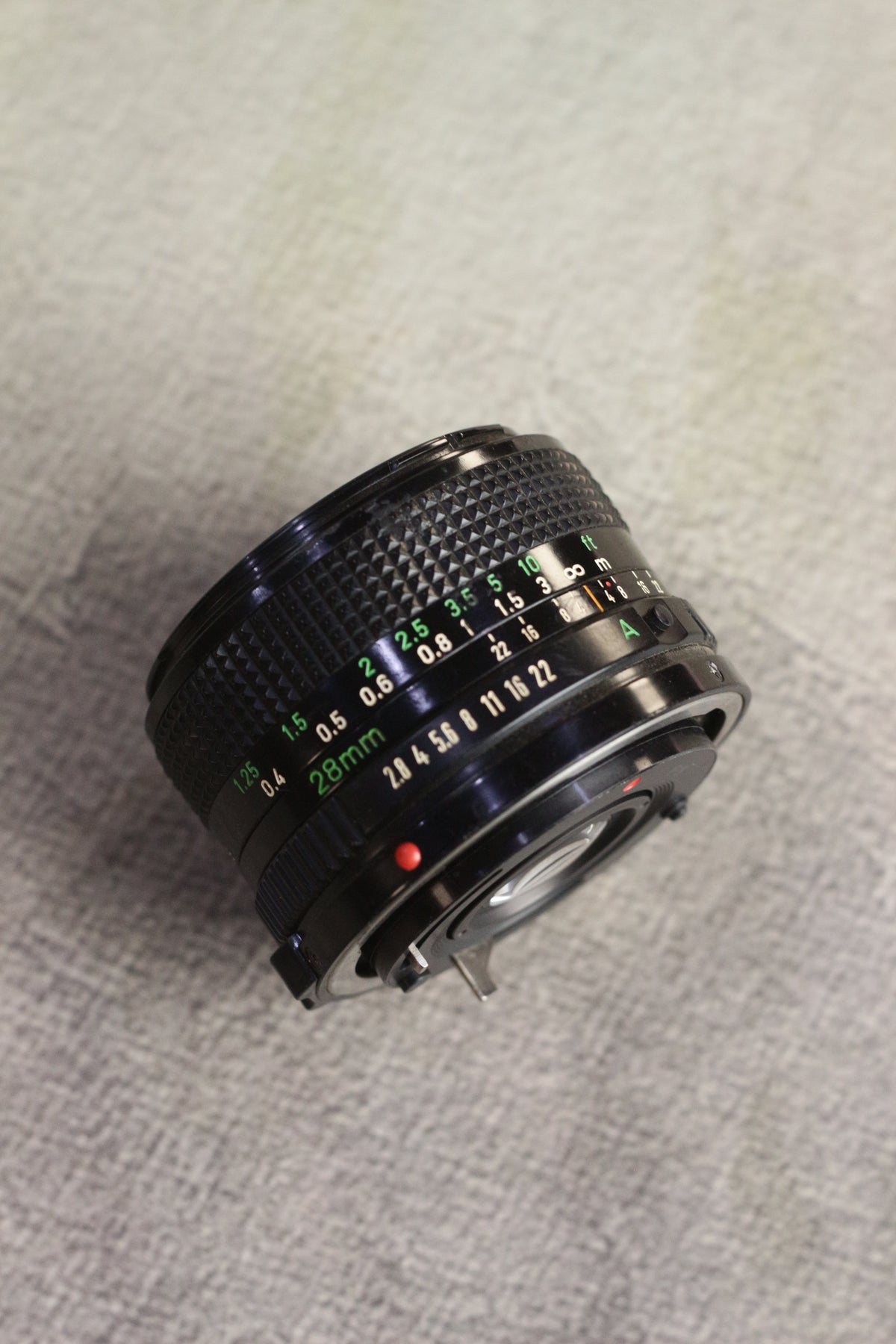 Canon New FD 28mm f/2.8