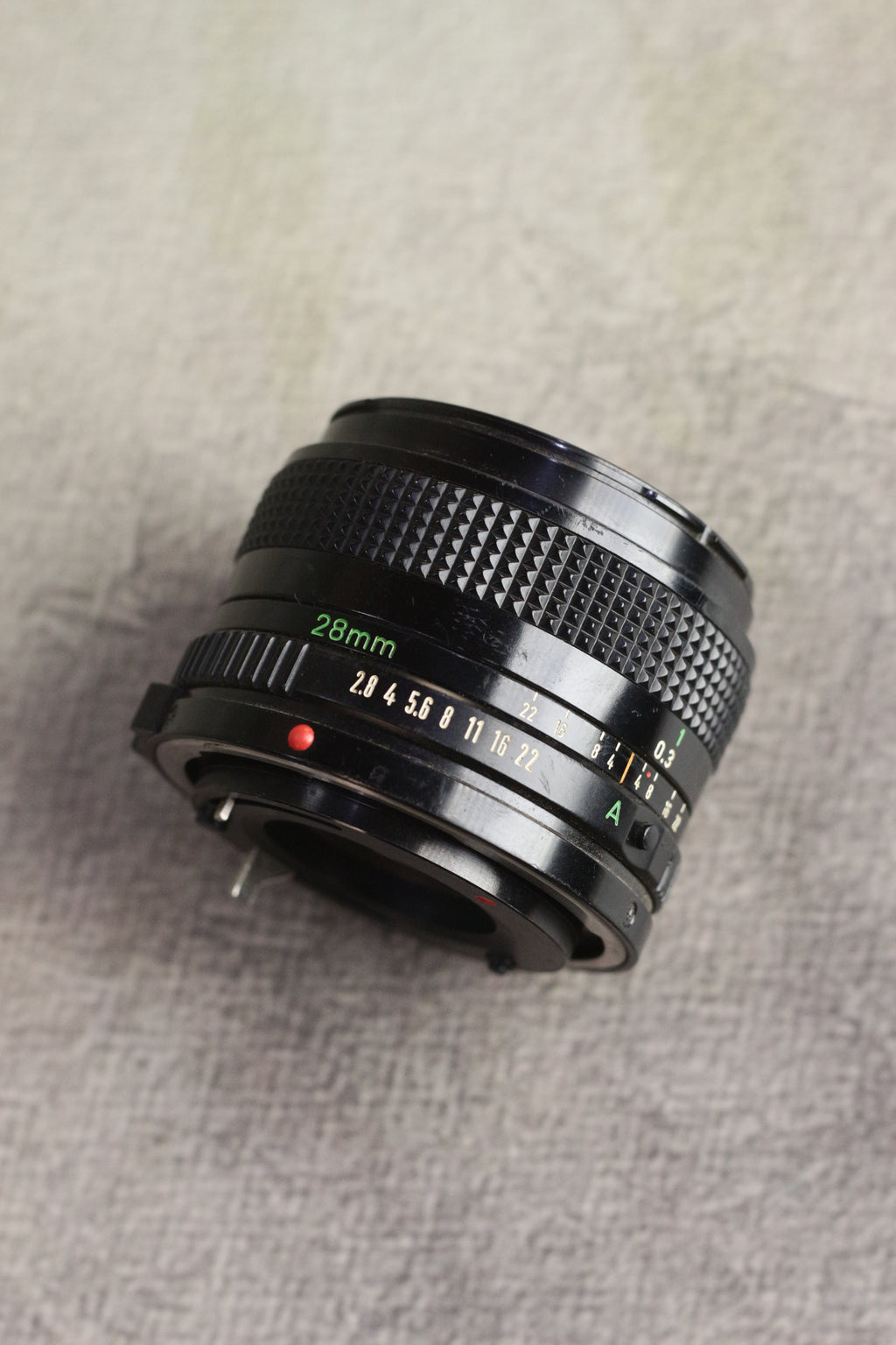 Canon New FD 28mm f/2.8