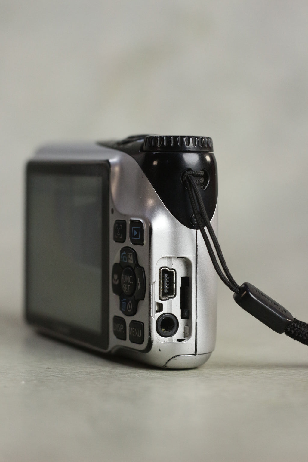 Canon PowerShot A2200 HD