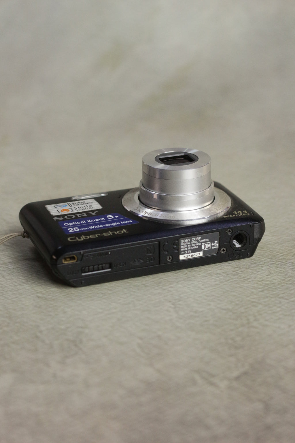 Sony Cyber-shot DSC-W520