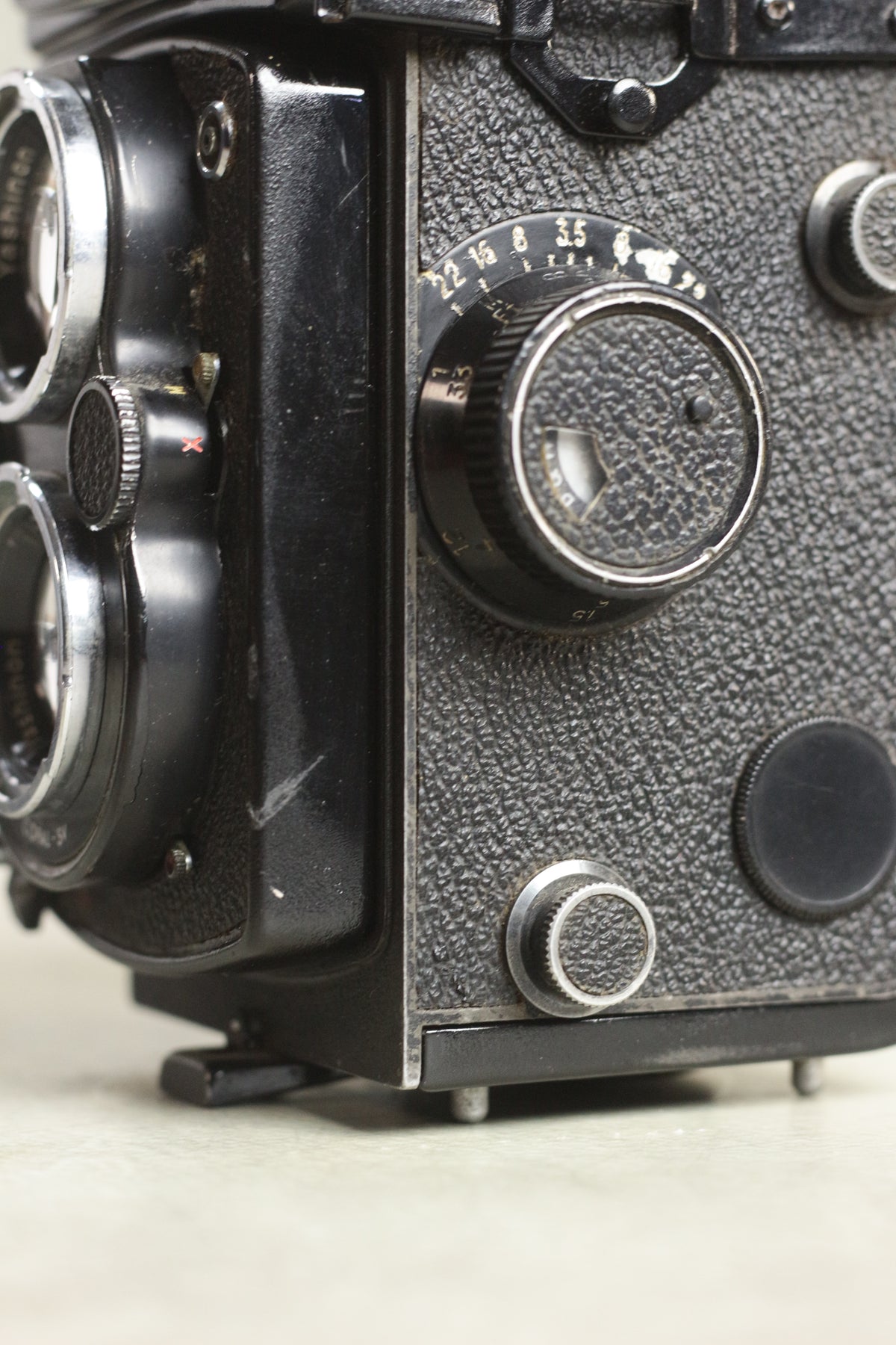 Yashica Mat-124G