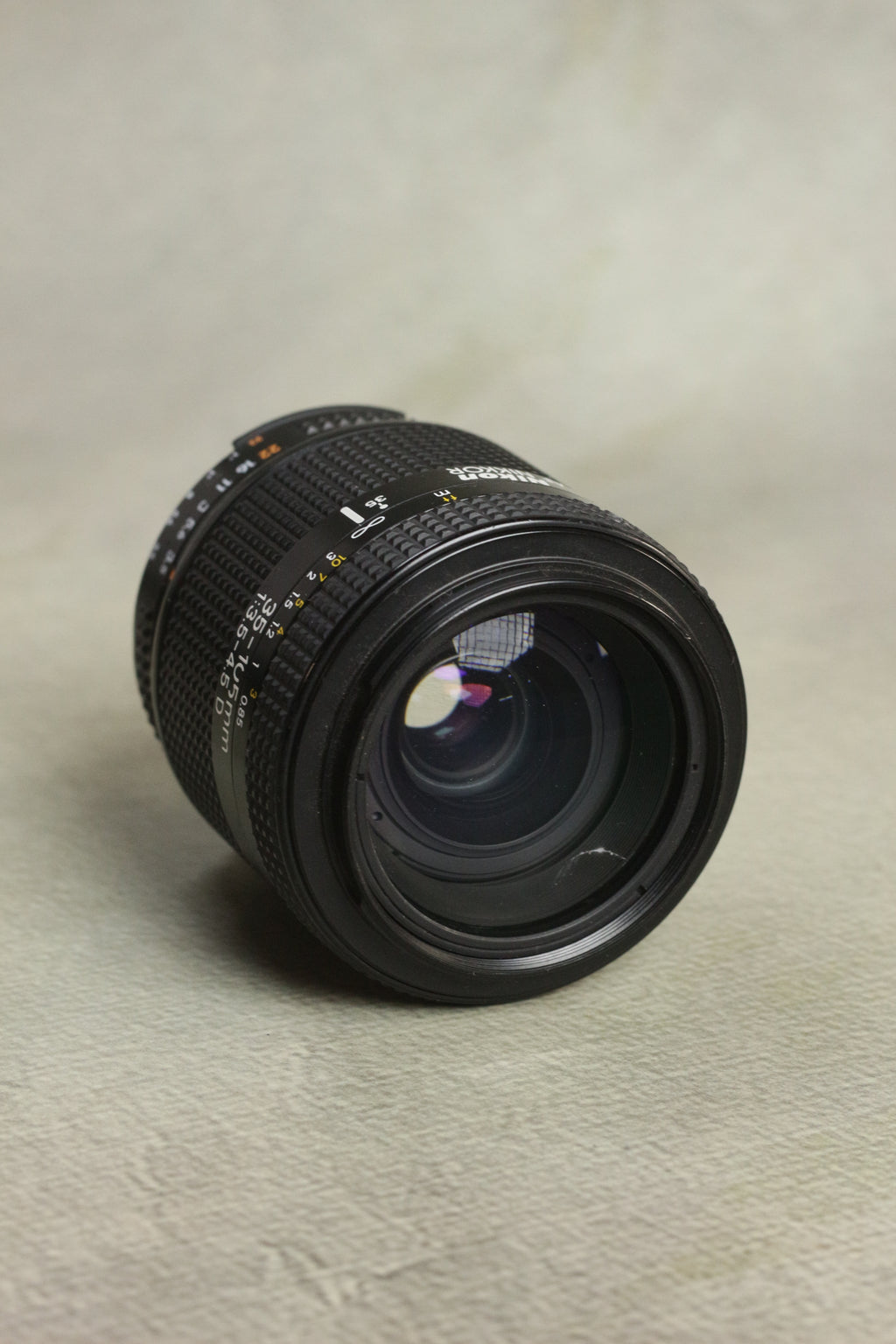 Nikon AF Nikkor 35-105mm f/3.5-4.5D