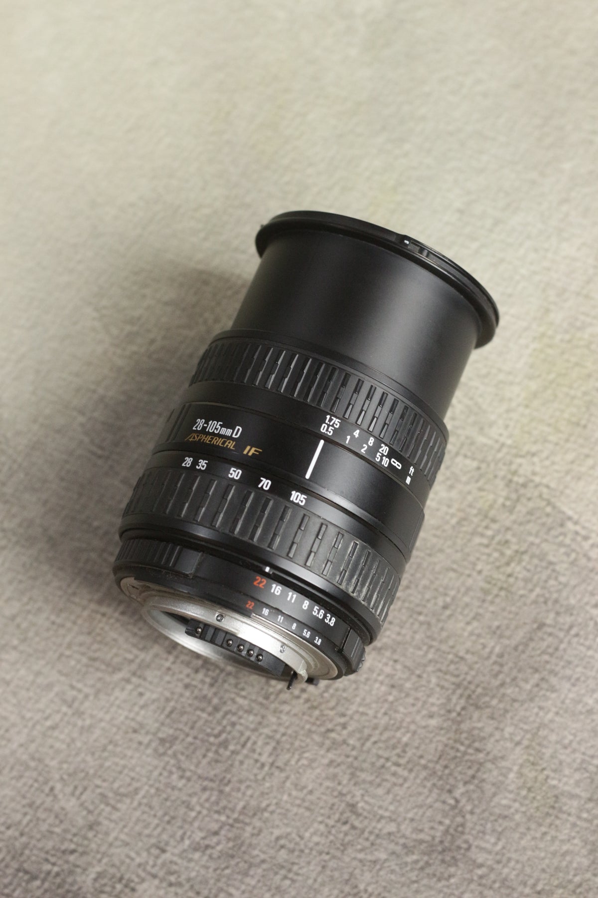 Sigma Zoom 28-105mm f/3.8-5.6 UC-III - F mount