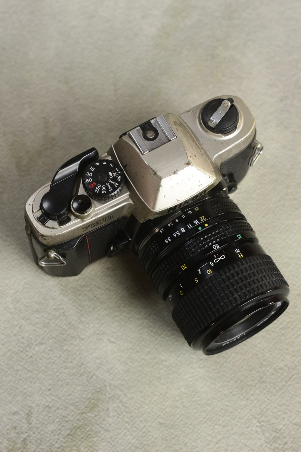 Nikon FM10 + Nikkor 35-70mm Zoom