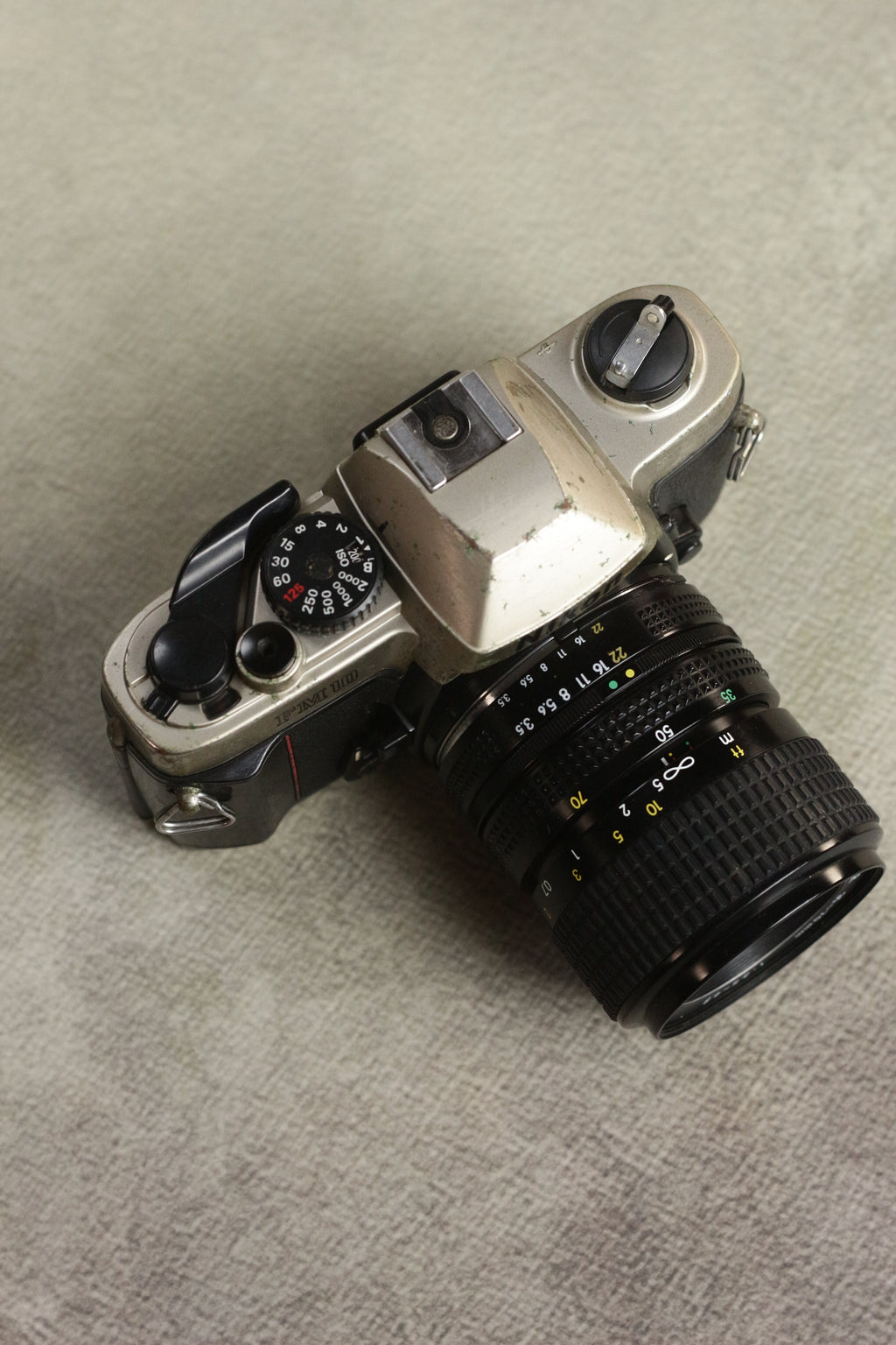 Nikon FM10 + Nikkor 35-70mm Zoom