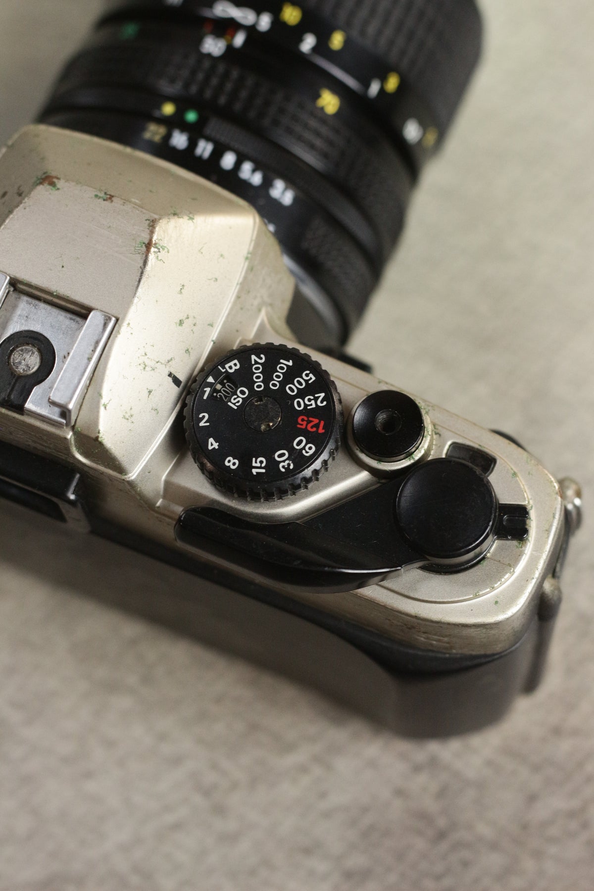 Nikon FM10 + Nikkor 35-70mm Zoom