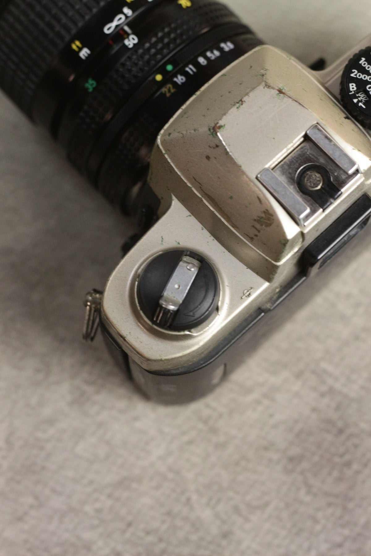 Nikon FM10 + Nikkor 35-70mm Zoom