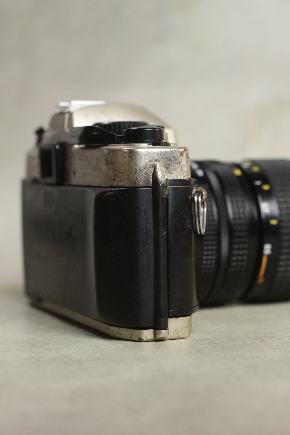 Nikon FM10 + Nikkor 35-70mm Zoom