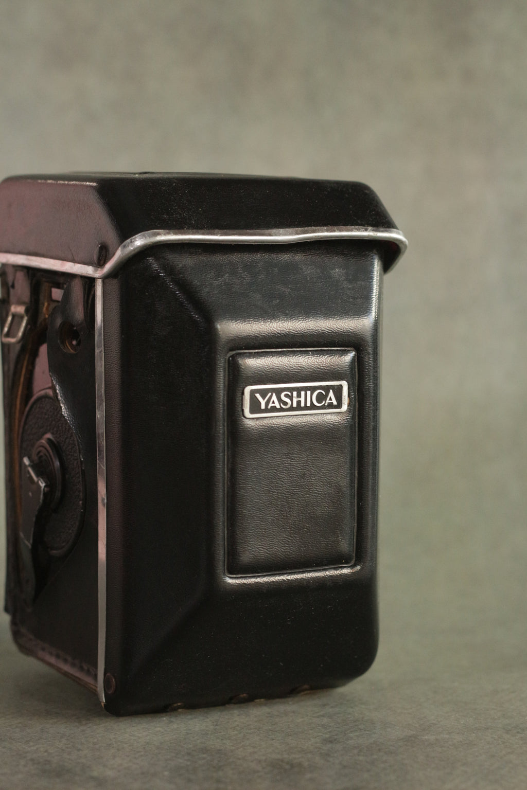 Yashica Mat-124G