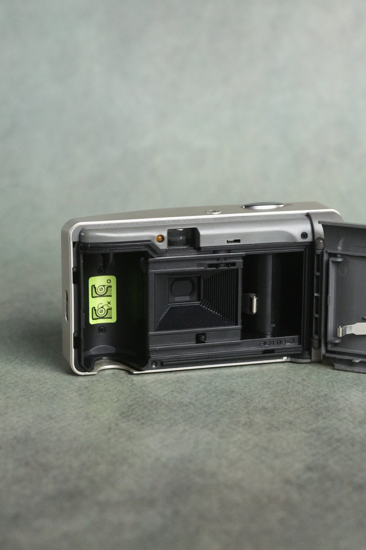 Olympus Trip 100R