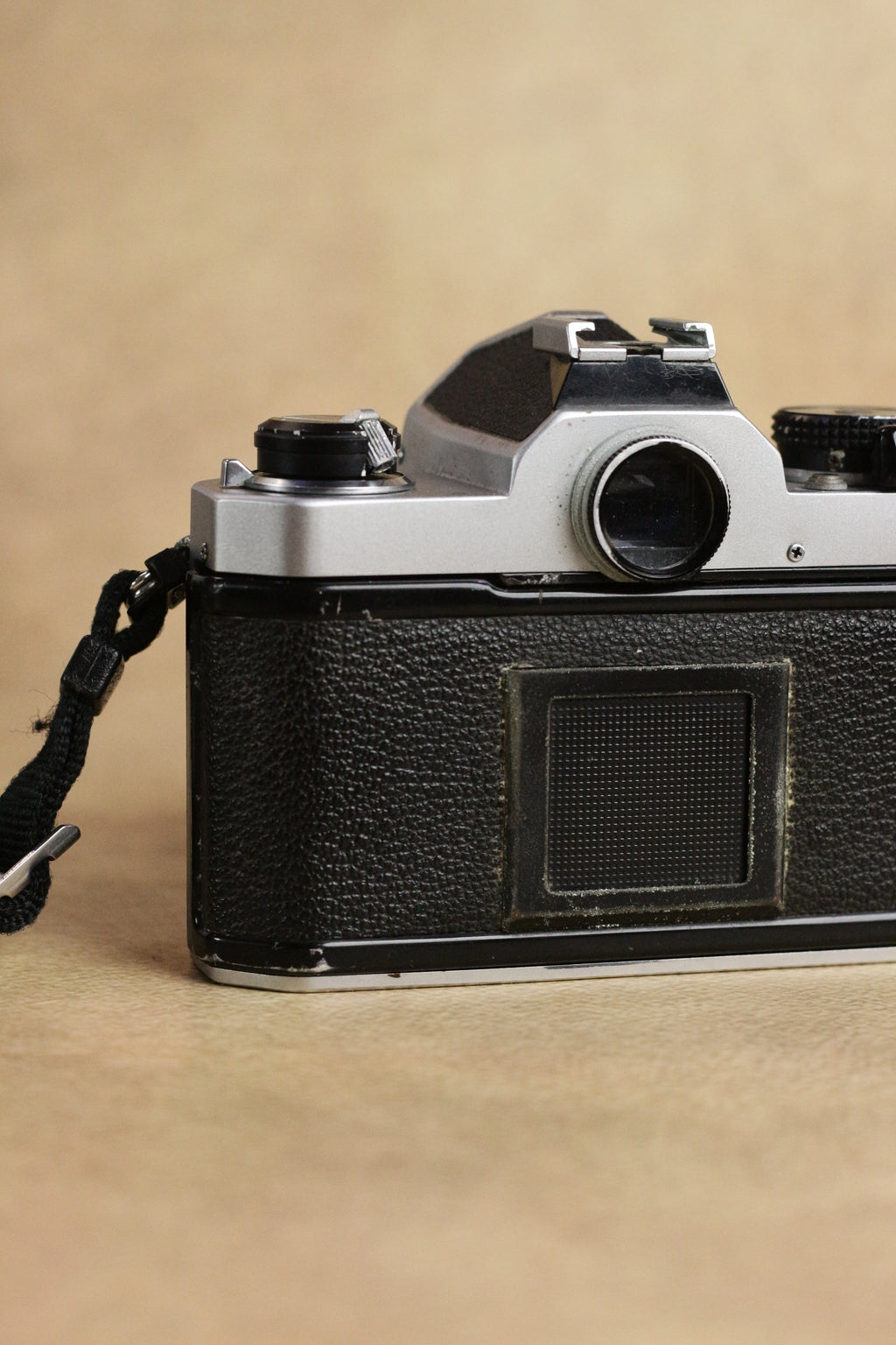 Nikon FM + Nikon AF Nikkor 50mm F1.8