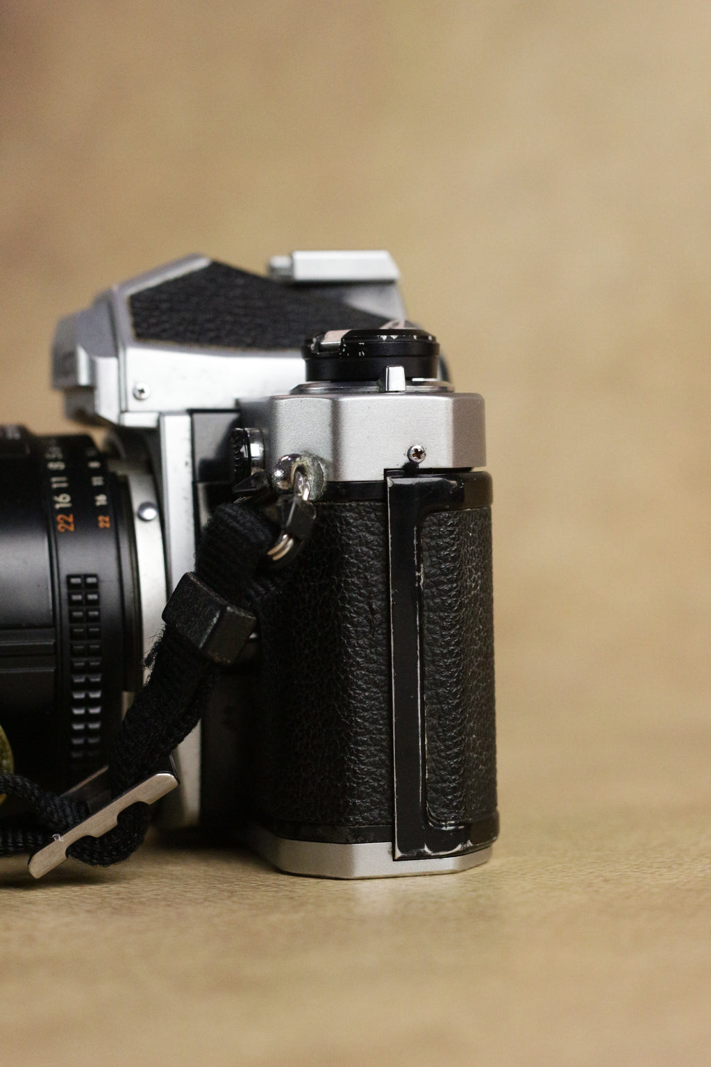 Nikon FM + Nikon AF Nikkor 50mm F1.8